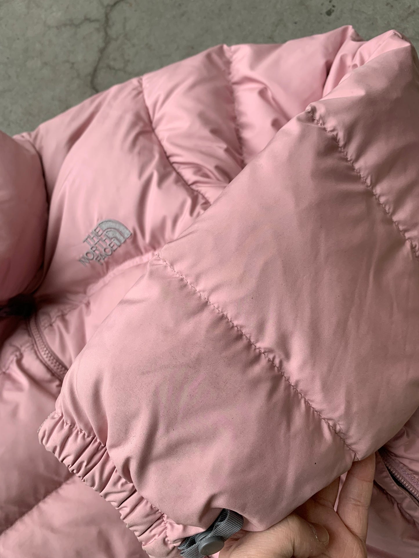 (L) The North Face 700 Pink Puffer