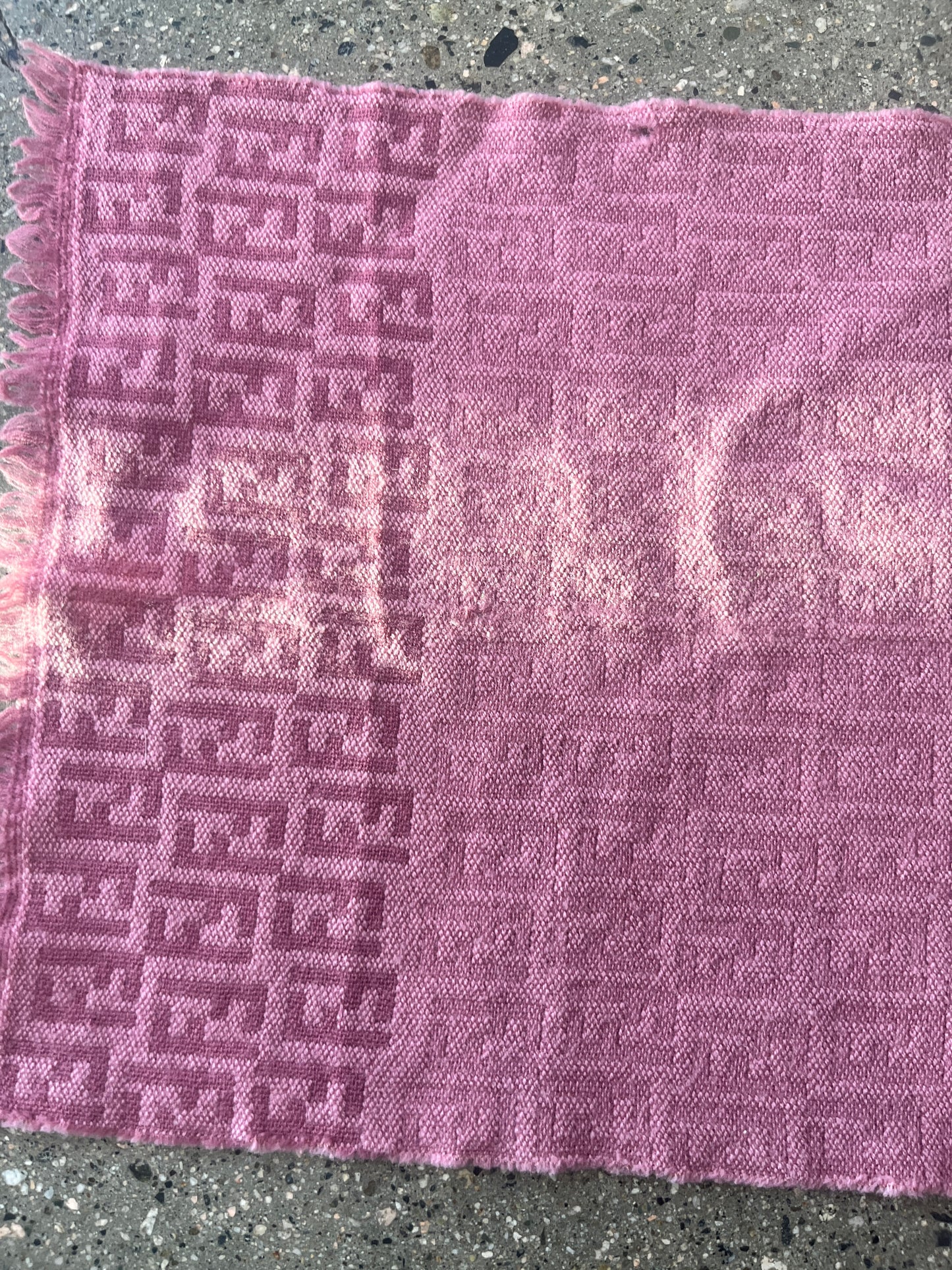 (OS) Pink Fendi Wool Scarf