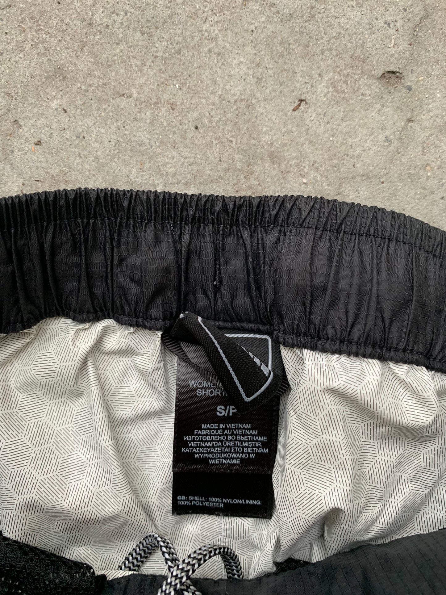 (28”) The North Face Hyvent 2.5L Pants