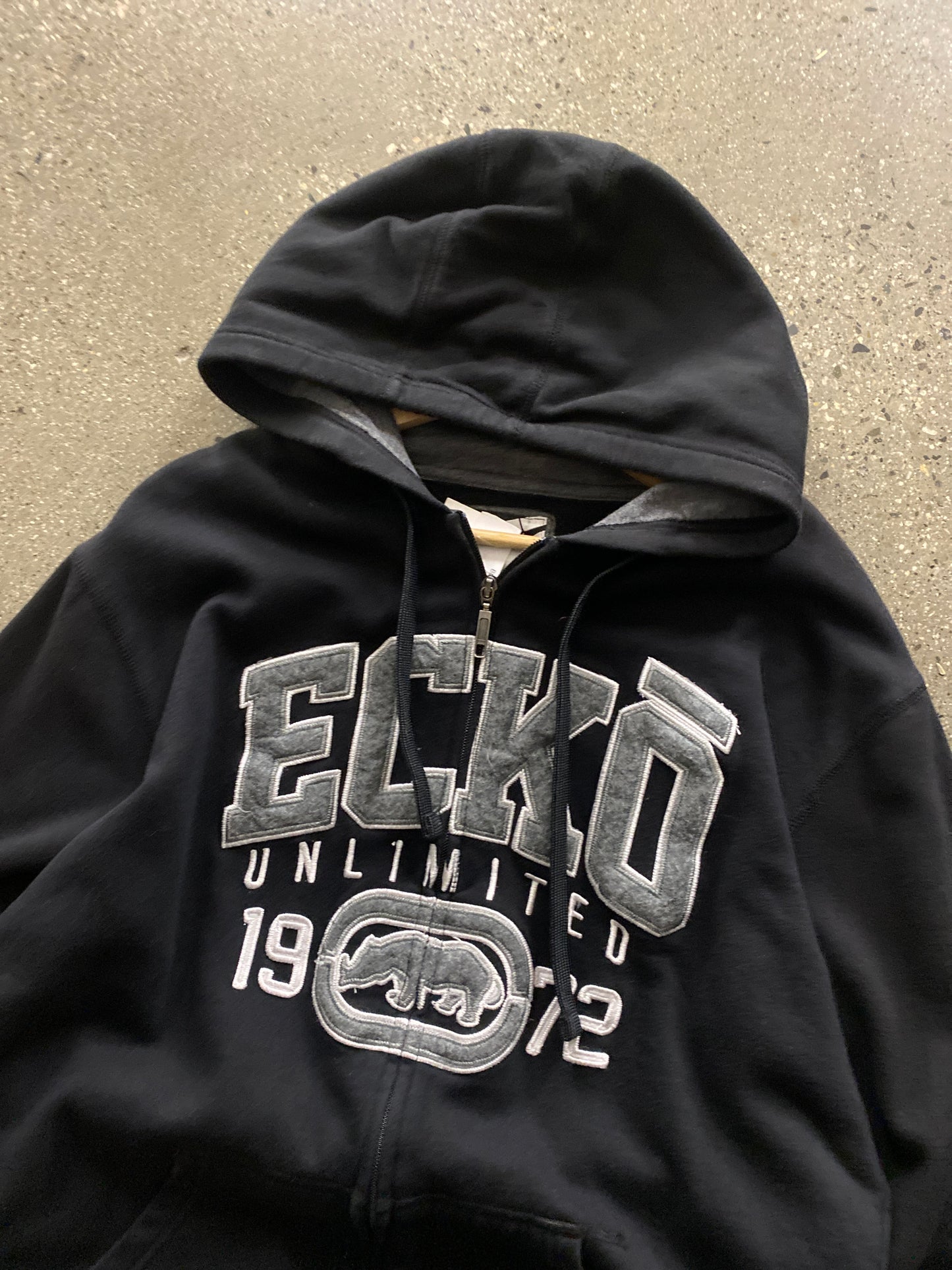 Black Ecko Zip