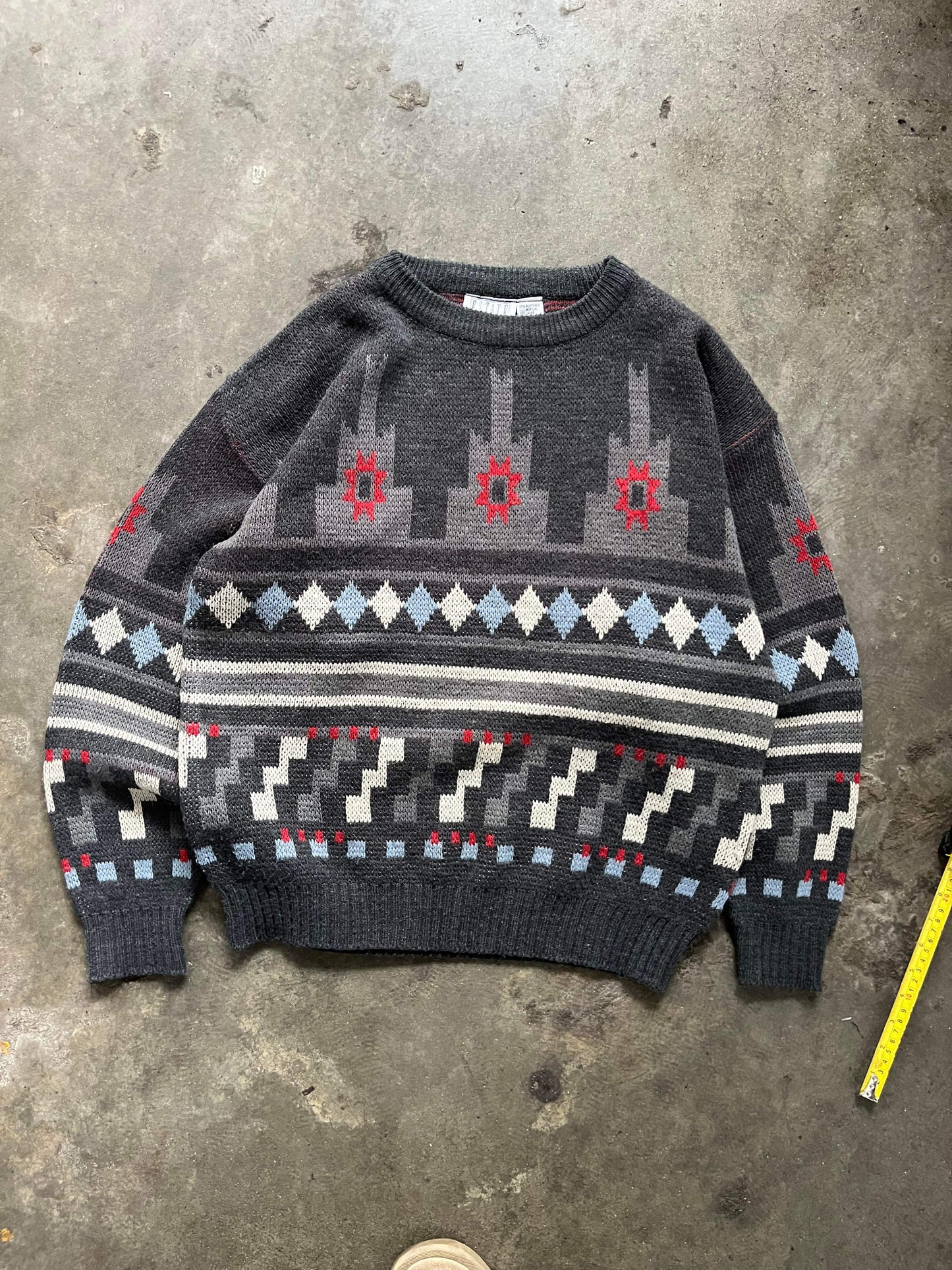 (L) Vintage Pattern Knit