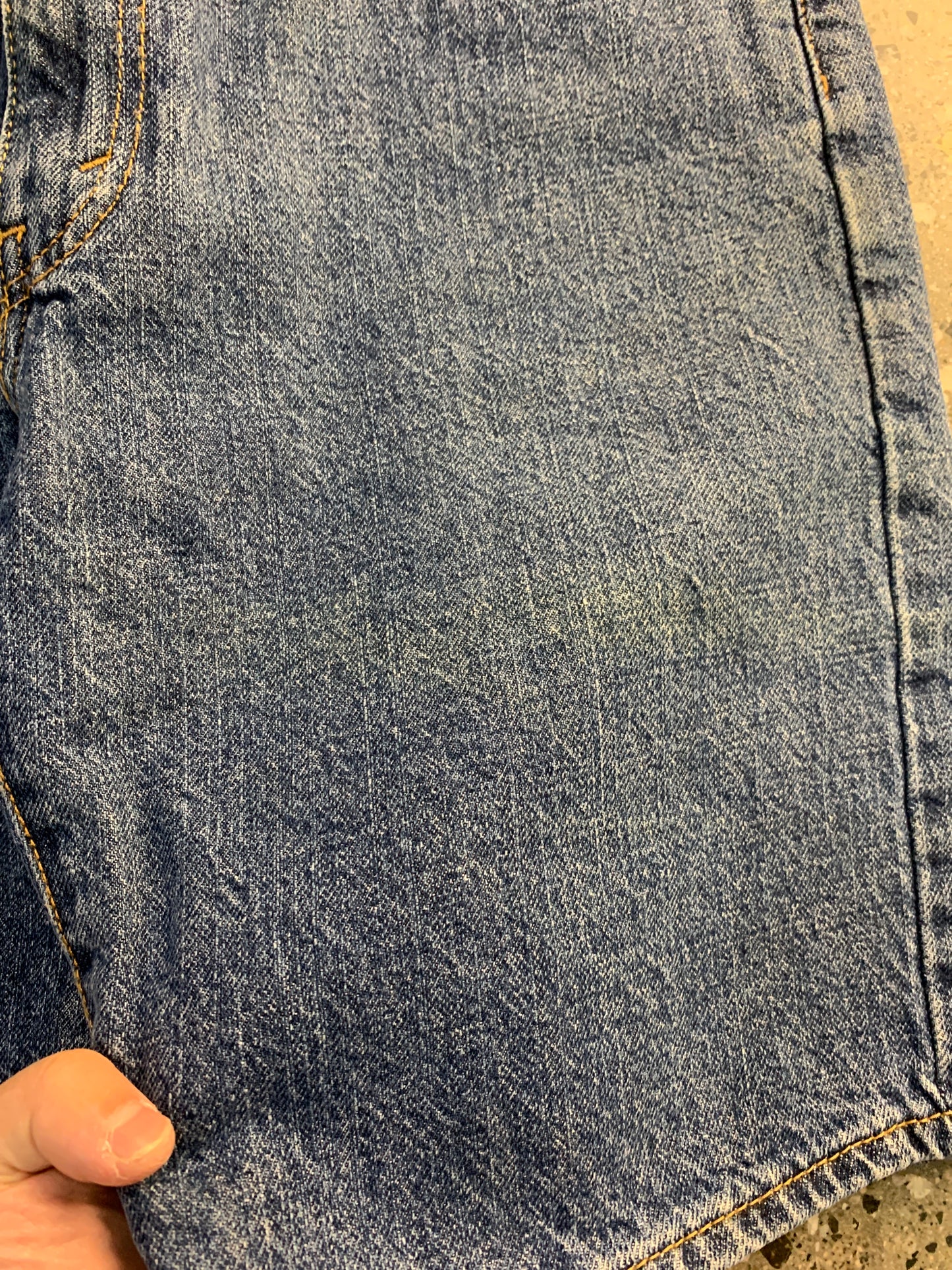 S32 - 33w Levi 505 Jort