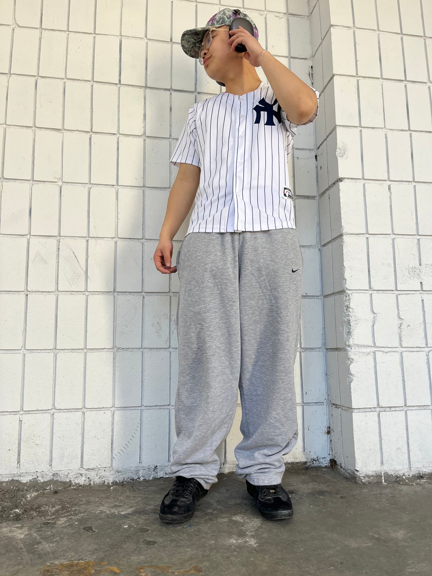 (S/M) 00’s Nike Swoosh Sweats Flare