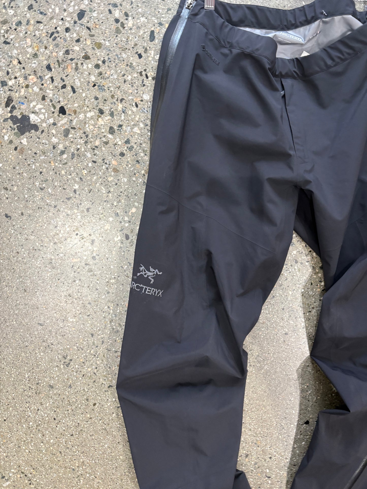 (Mens M) Arcteryx Beta Goretex Pants