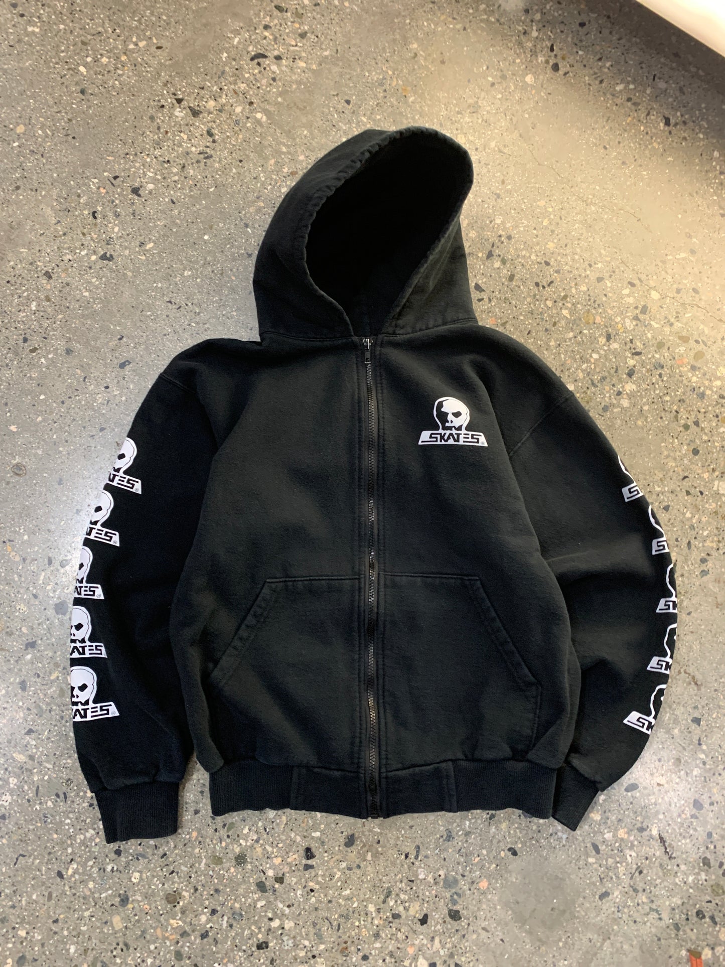 (S) Vintage Skates Doublesided Zip Up Hoodie