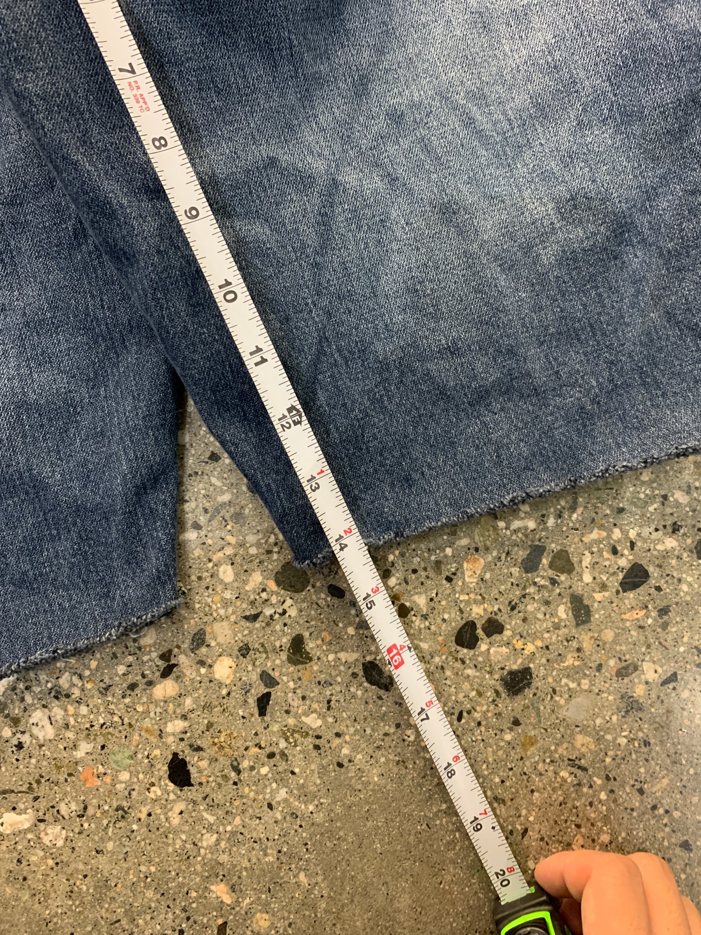 S102 - 36W True Religion Cutoff