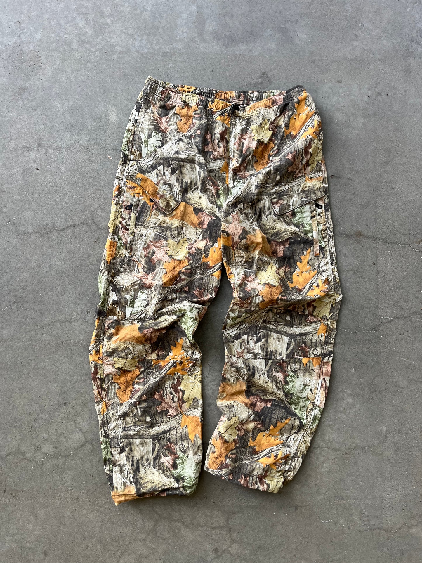 (M/L) 00s Real Tree Rip Stop Cargos