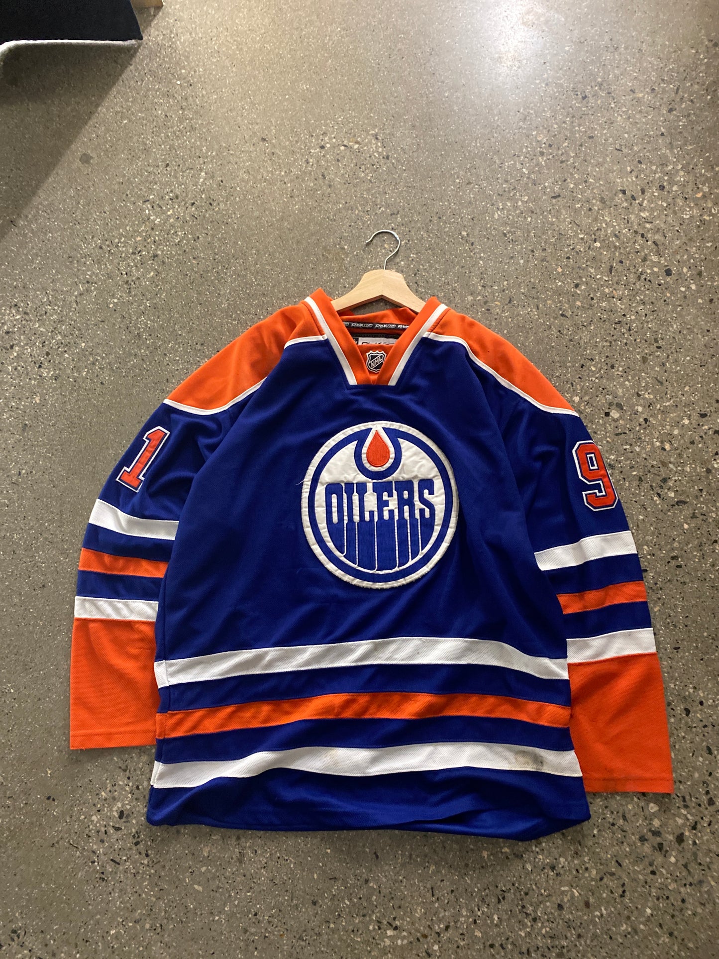 (L/XL)Edmonton Oilers Paajarvi Jersey ( AS IS )