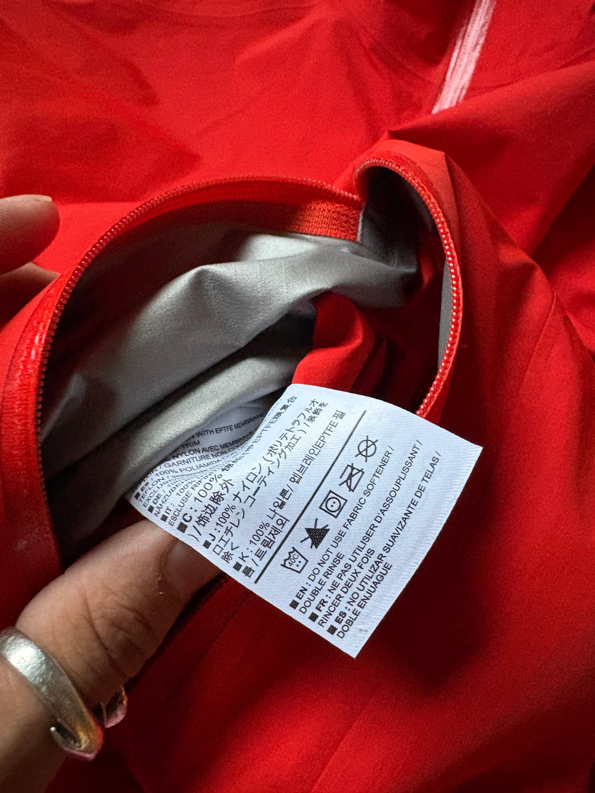 (XXL) Arcteryx Zeta SL Strawberry Red Goretex Jacket