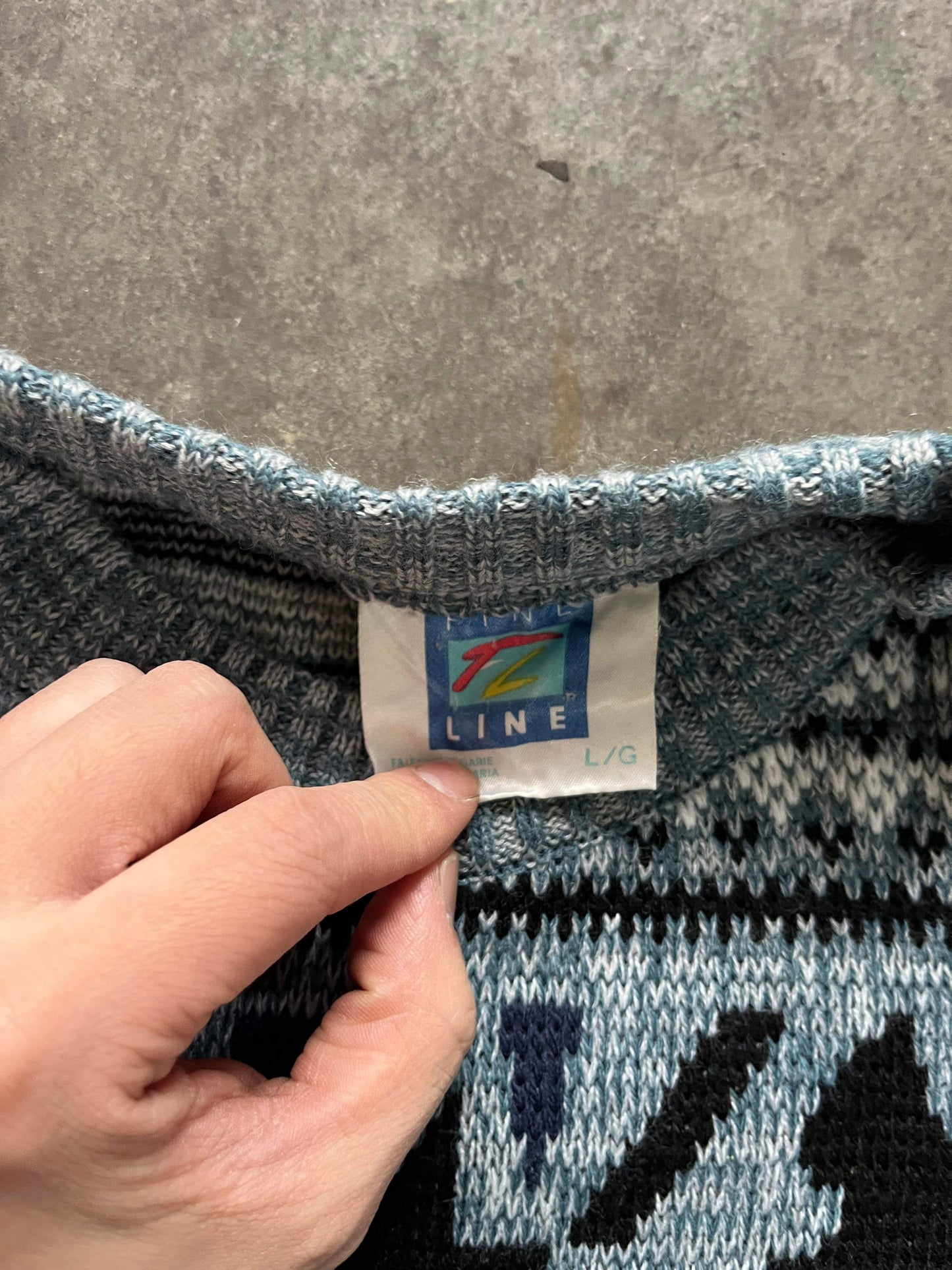 (L/XL) Vintage Pattern Knit