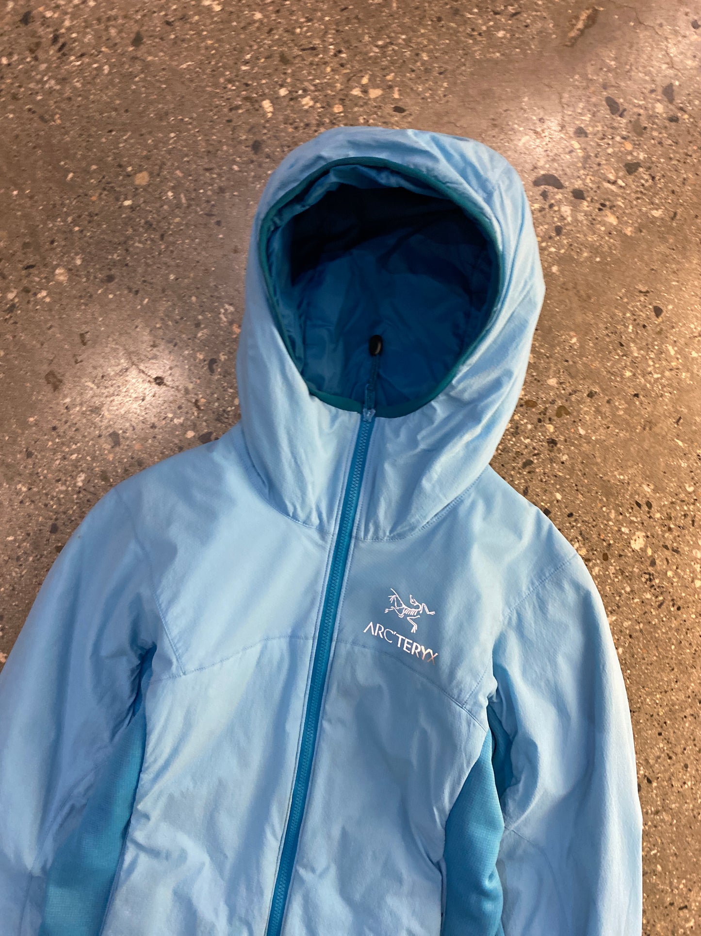 (Womens XS) FW17 - Arc’teryx Atom Hoody Jkt