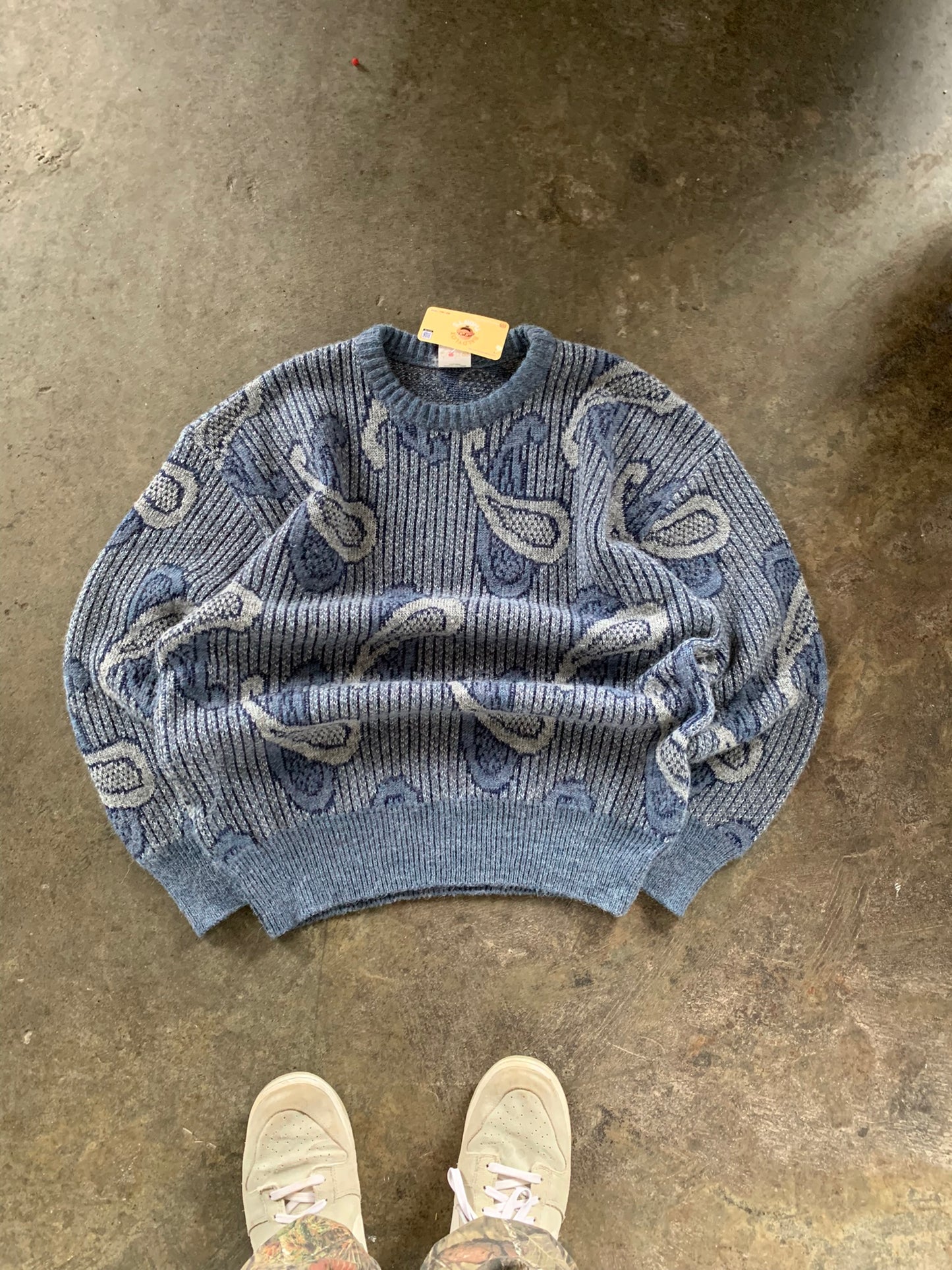 (L) Vintage Abstract Knit