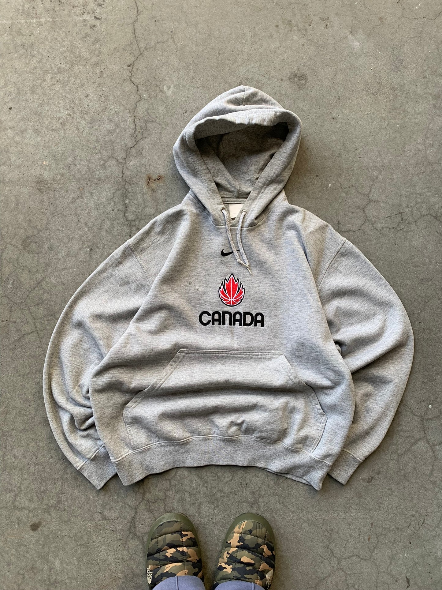 (M) 90’s Nike Team Canada Mid Check