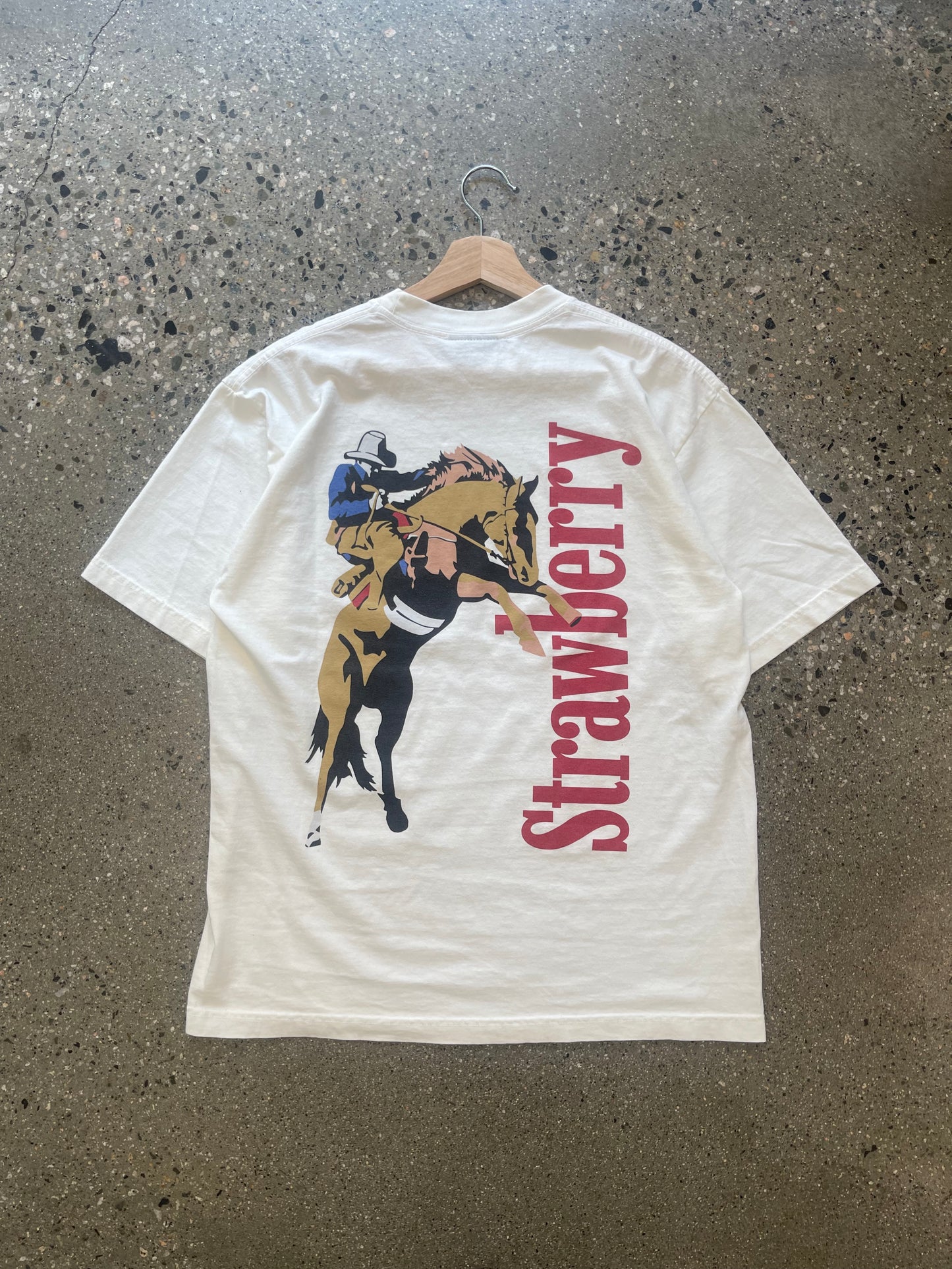 (M/L) Strawberry Doublesided Tee