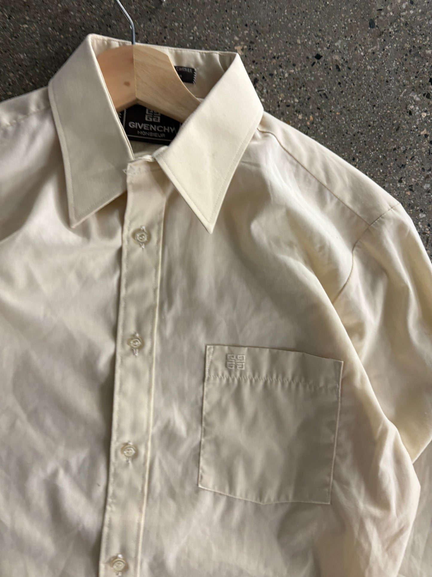 (M) Givenchy Paris Button Up