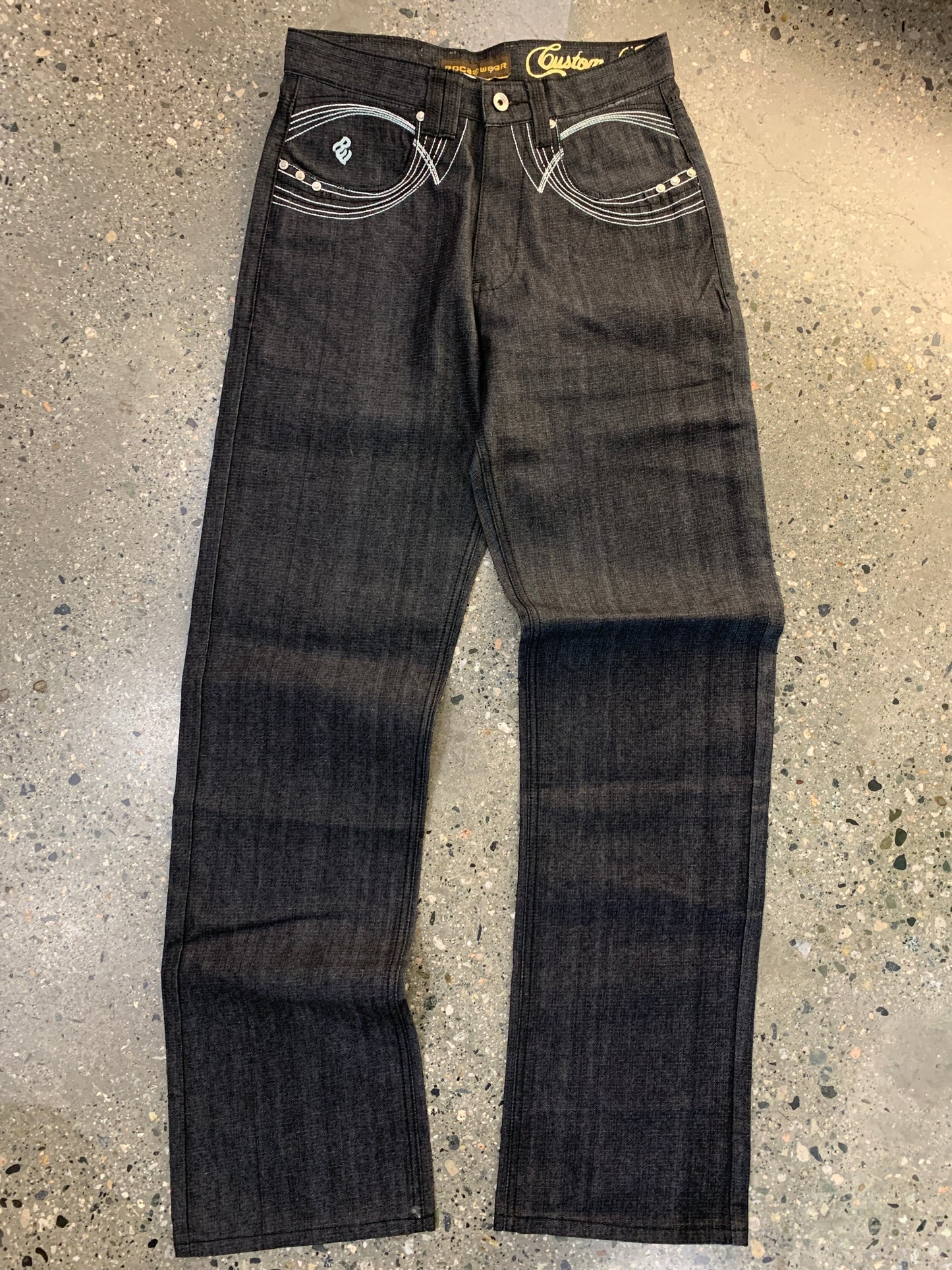 s43 - 32w BNWT ROCAWEAR Denim
