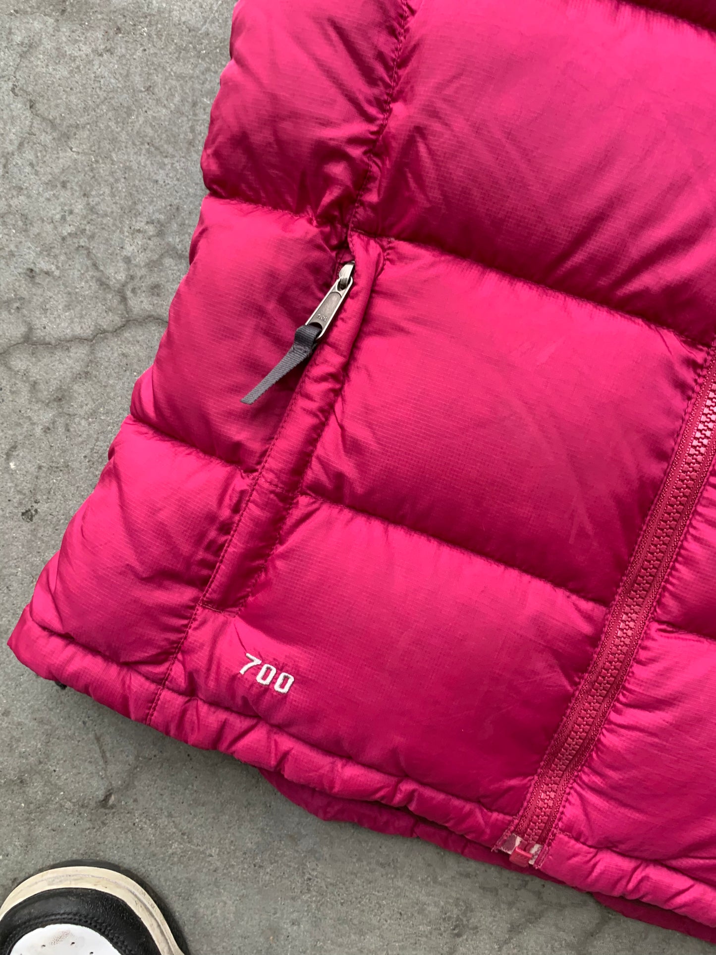 (M) The North Face 700 Hot Pink Puffer Vest