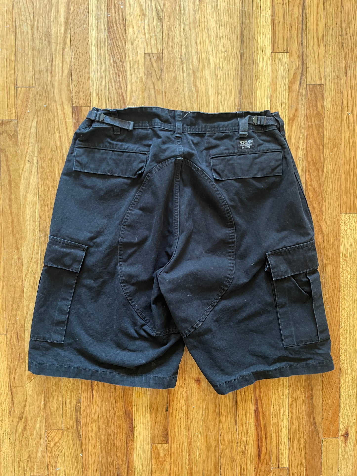 (32”) Supreme Cargo Shorts