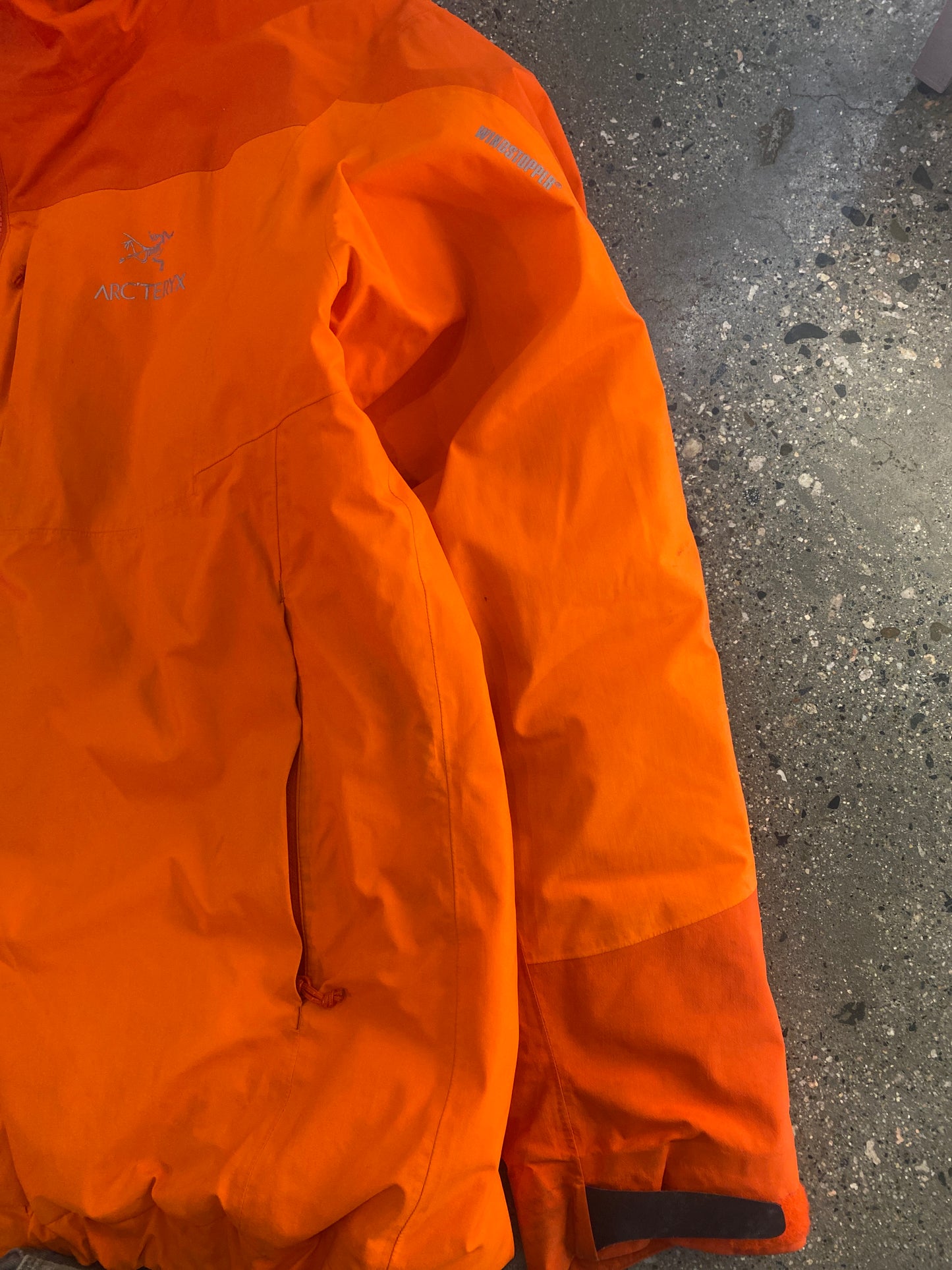 (XL) Vintage Arc’teryx Kappa Hoody Jacket