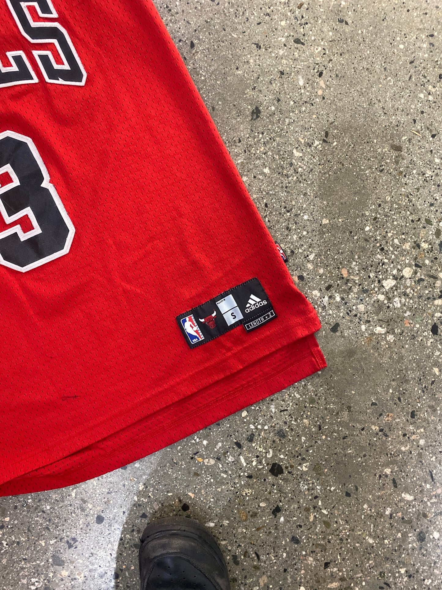 (S/M) Adidas Chicago Bulls Jersey