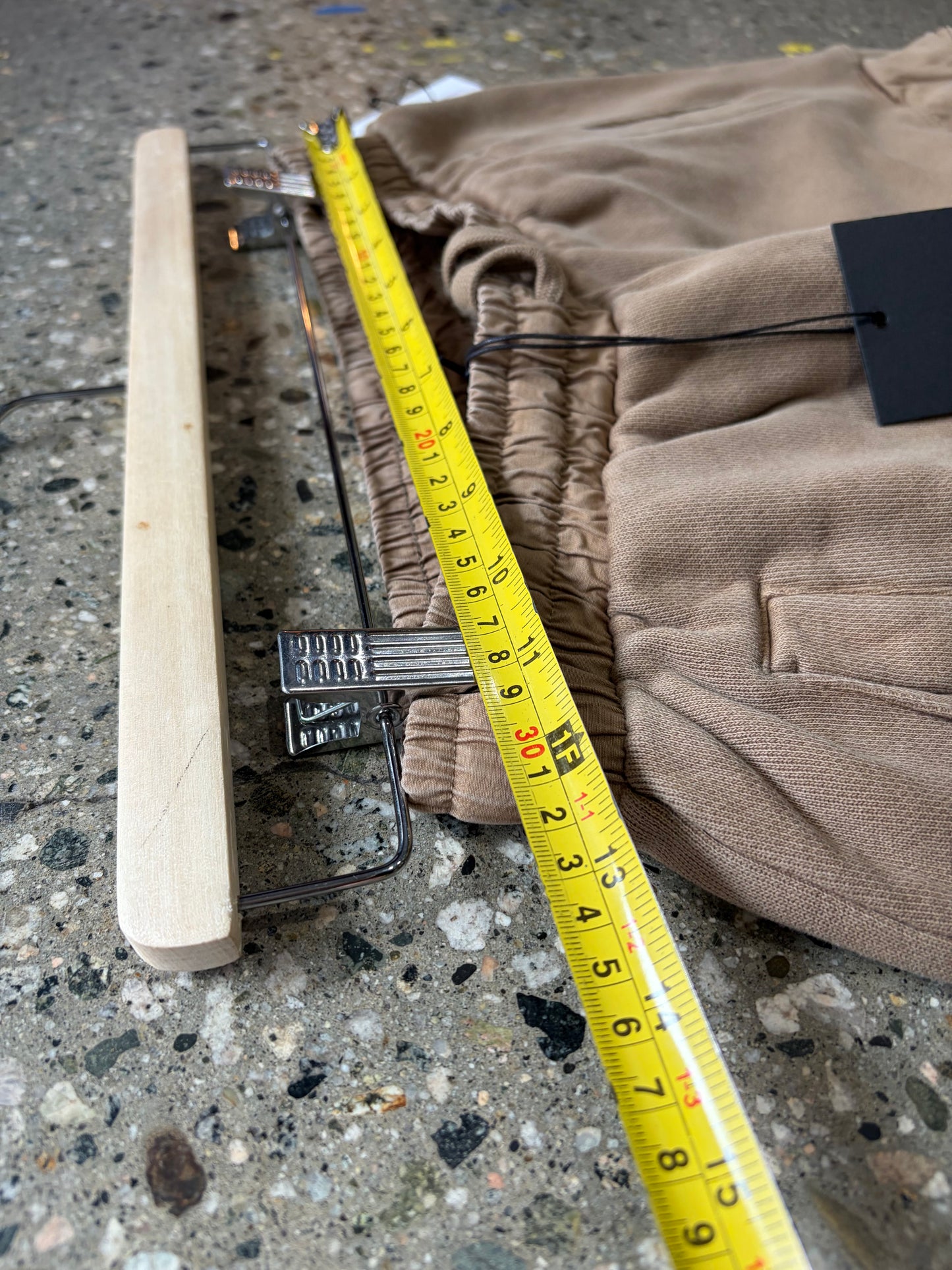 (S) BNWT EntireStudios Utility Cargo Sweats Cork Color ( Retails for $215 CAD)