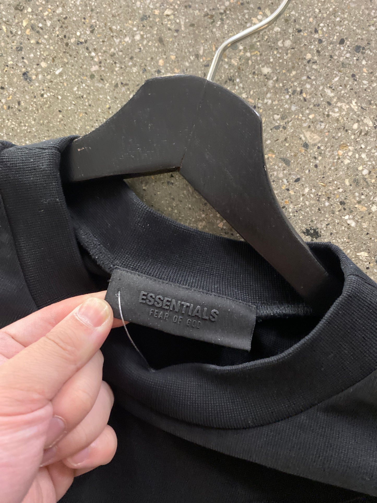 (L/XL) Fear of God Essentials Black Sweatshirt Tee