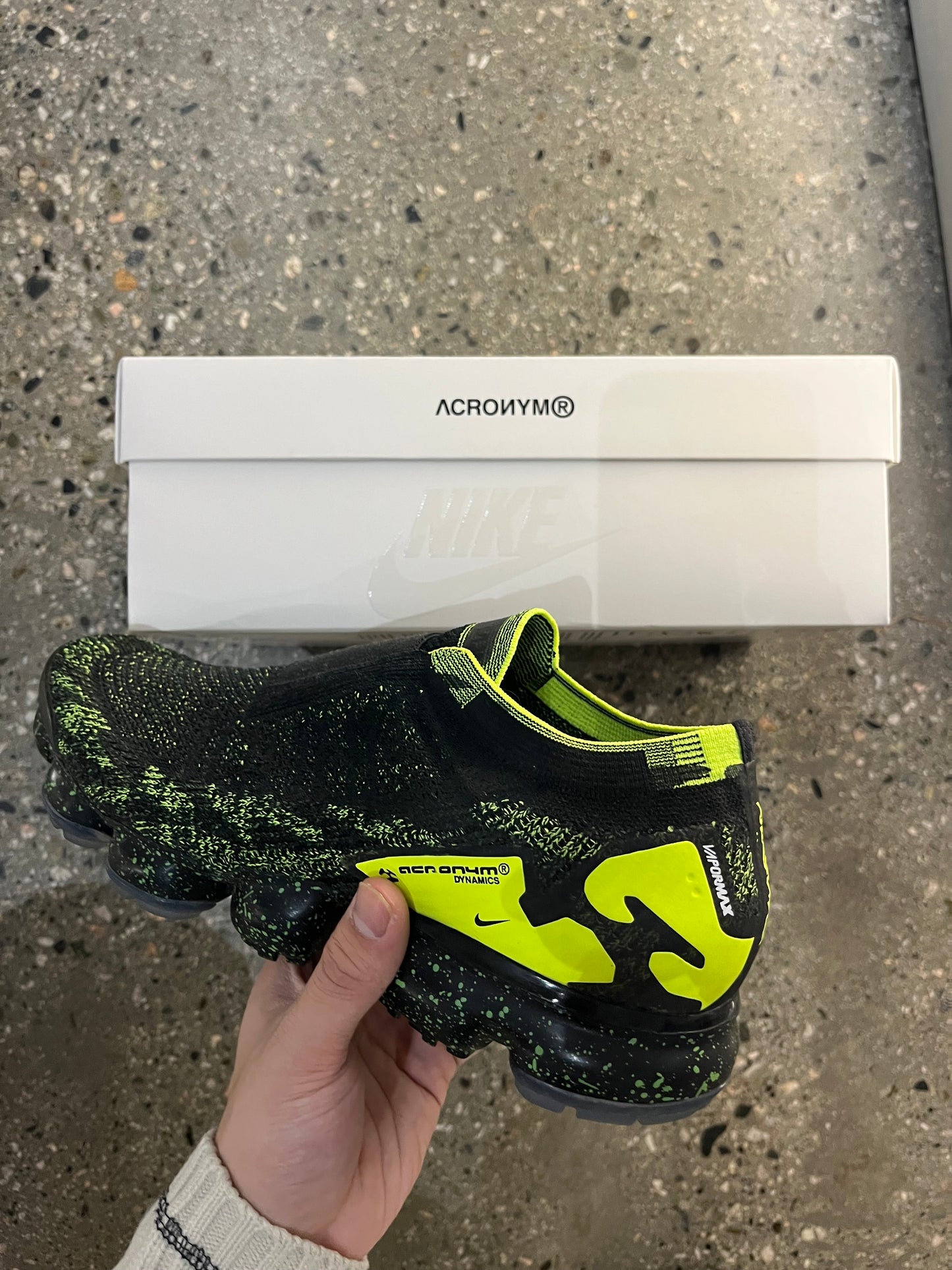 (US 9) Acrnym x Vapormax