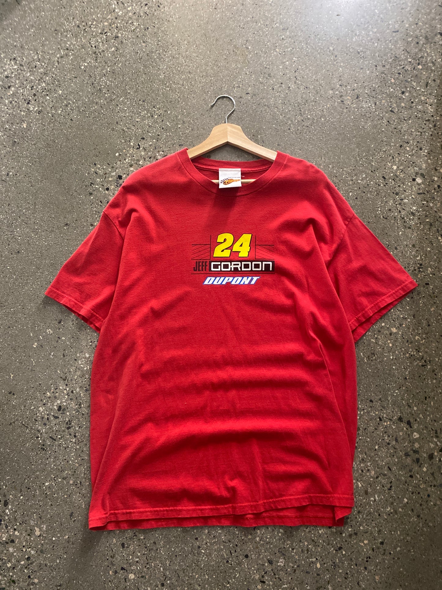 (XL)2005 Jeff Gordon DuPont tee