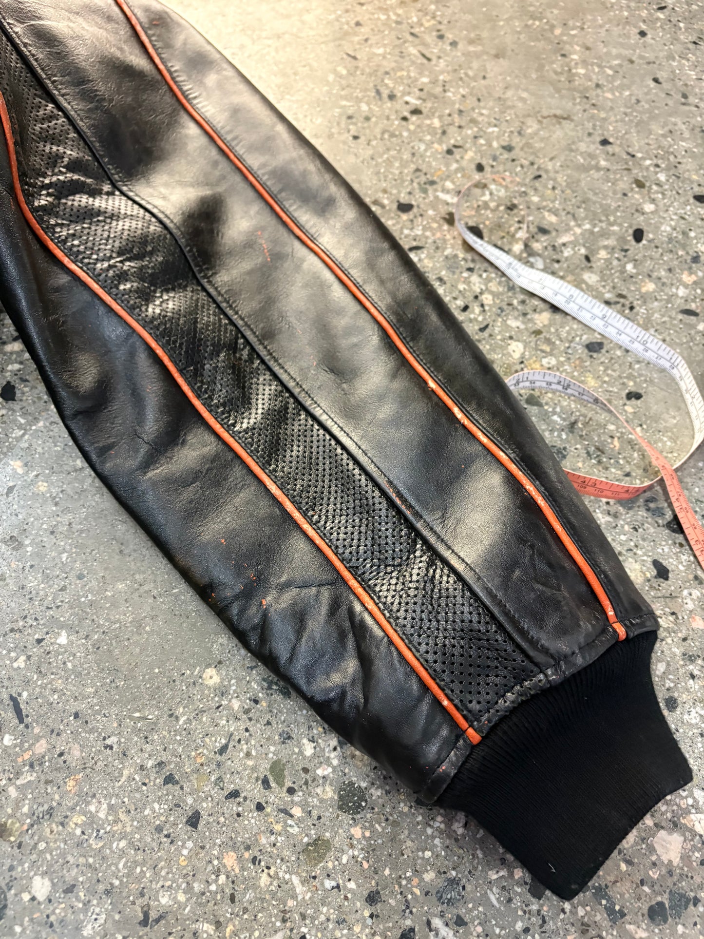 (XL) Rocawear Full Leather Jacket