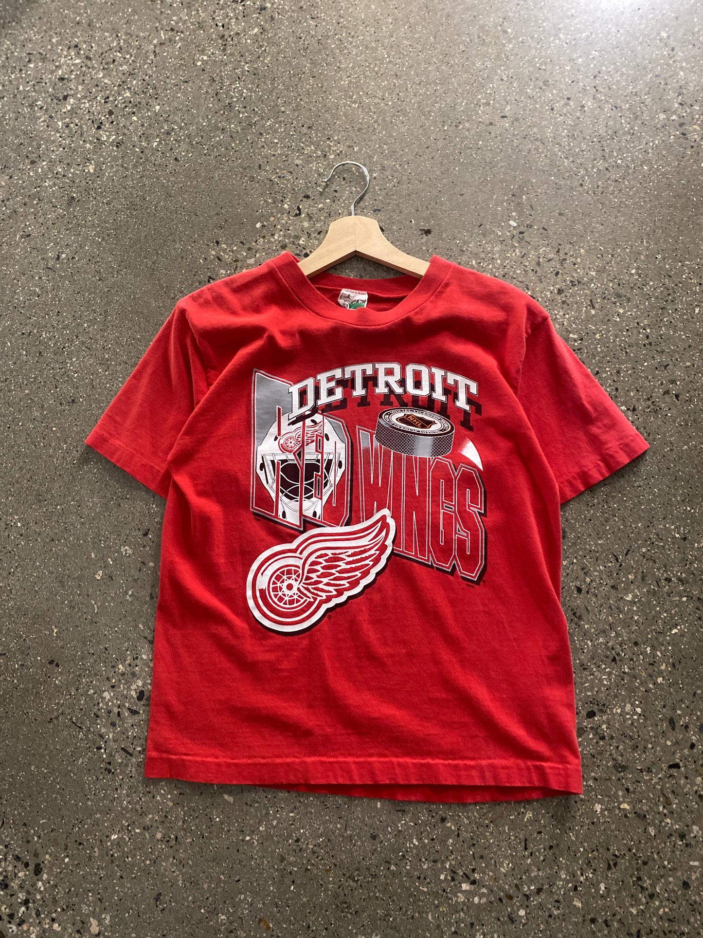 (XXS/XS) Vintage red wings tee