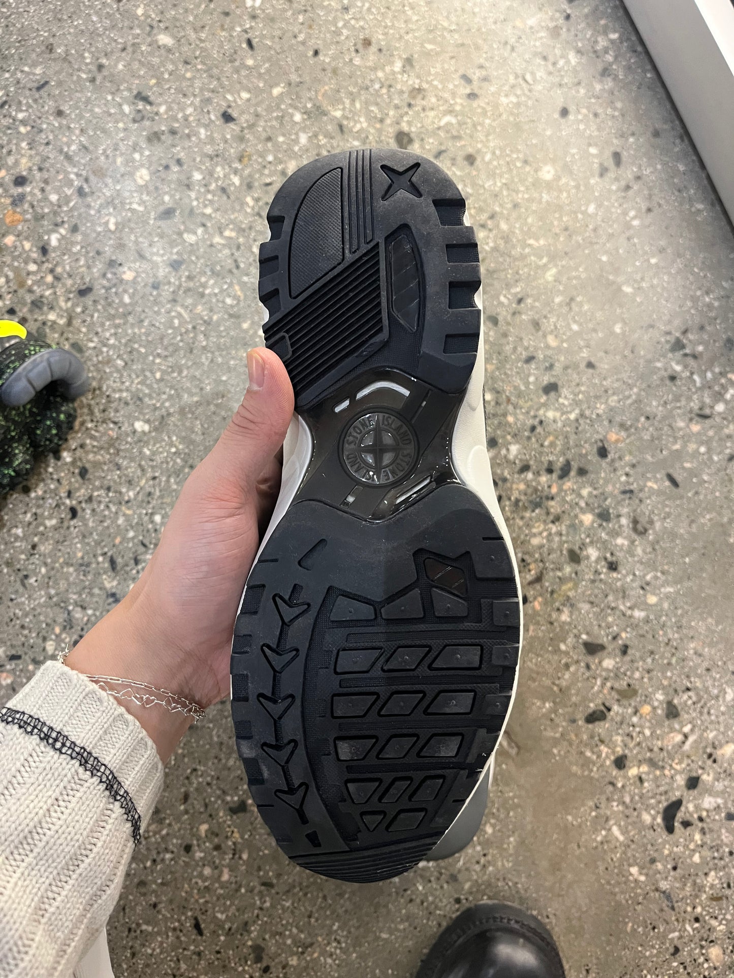 00's 7US Stone Island Sneaker