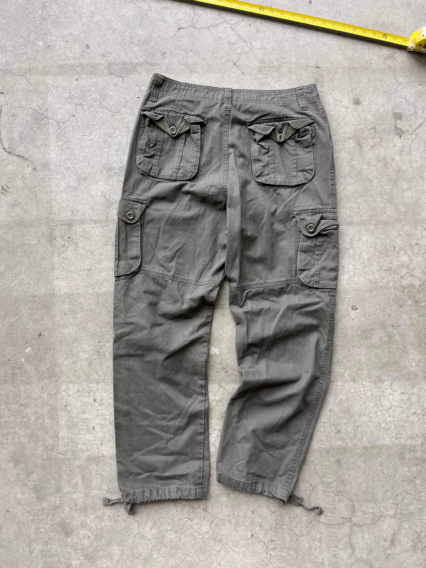 (30”) Carhartt Work in Progress Bondage Cargos