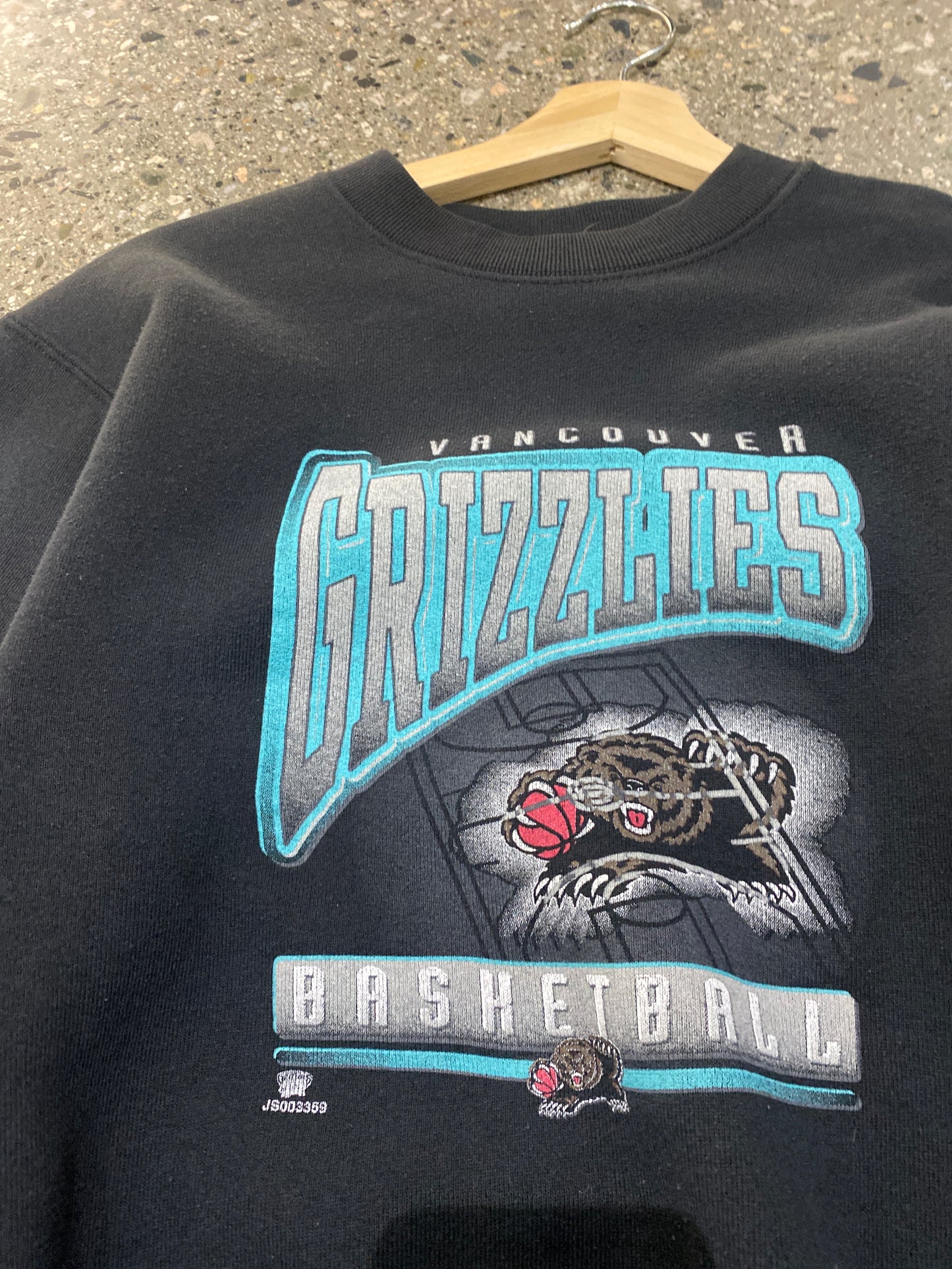 (XXS/XS) 90's Vancouver Grizzlies Graphic Blue highlight Black Crewneck