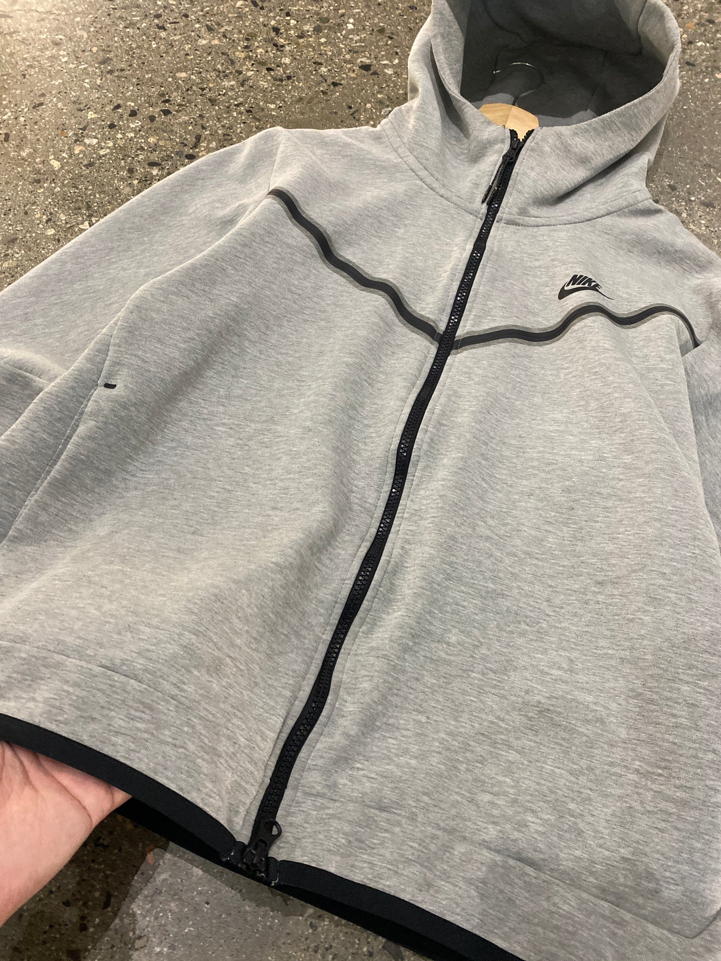 (M) Nike Tech Fleece ( AS IS )