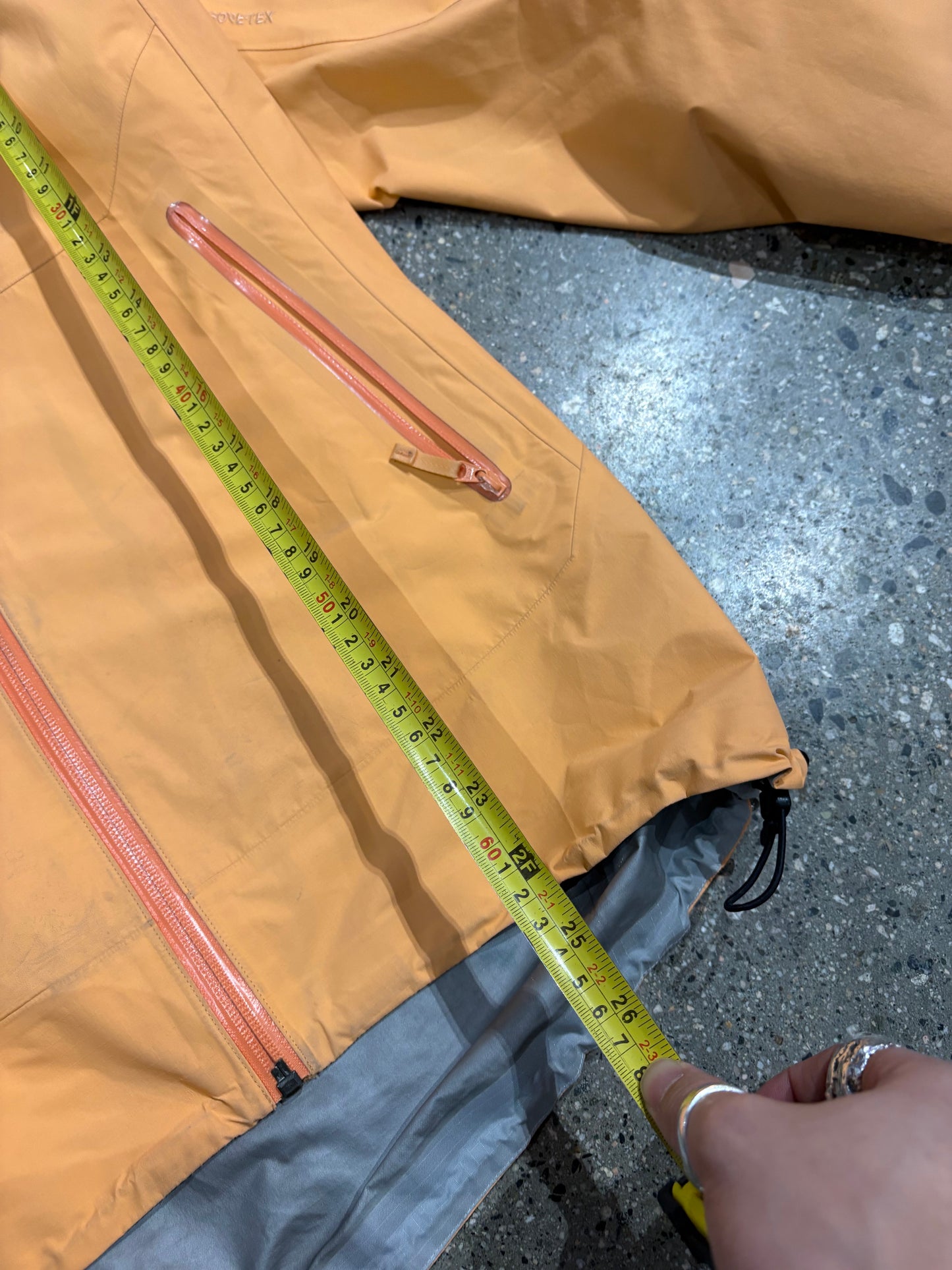 (Womens M) Arcteryx Zeta SL PEACH