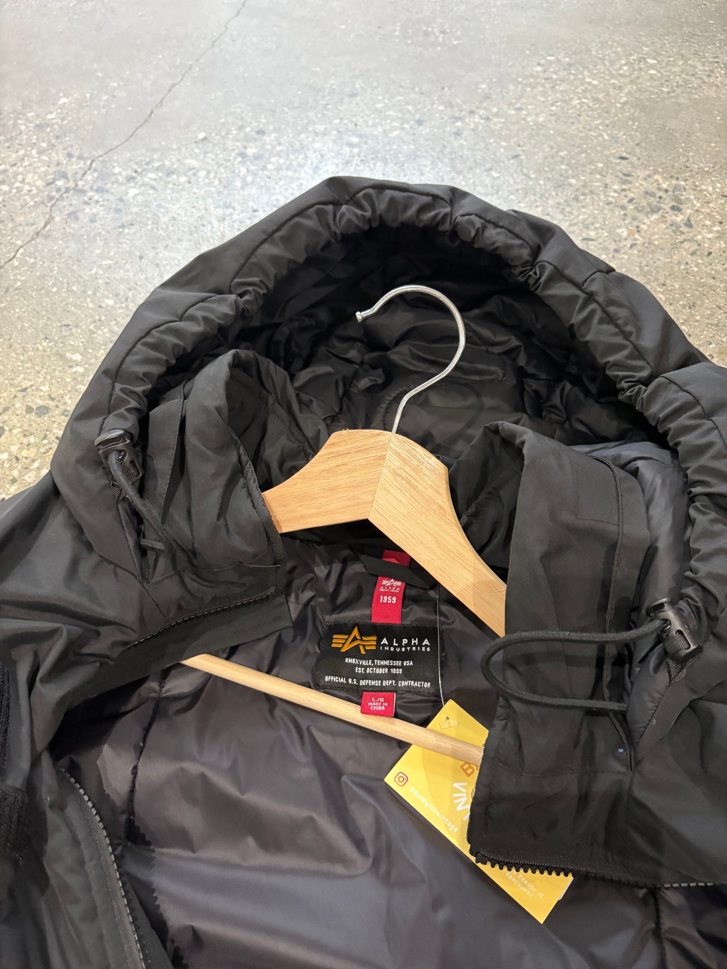 (L/XL) Alpha Industries Jacket