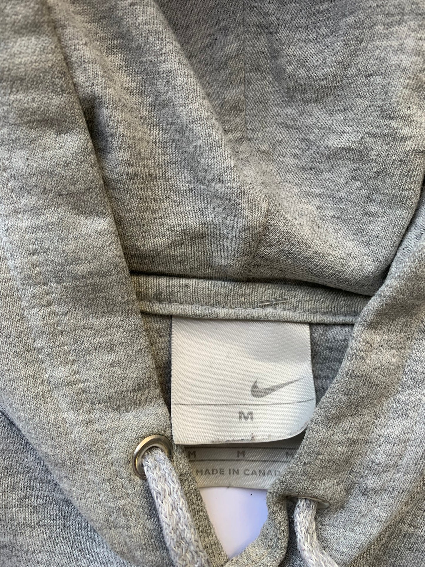 (M) 90’s Nike Team Canada Mid Check