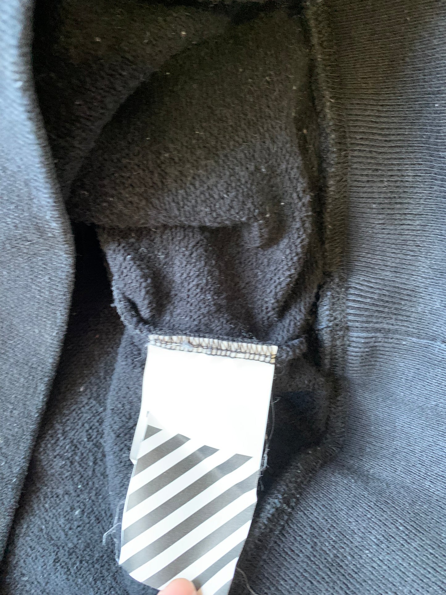(L) OFFWHITE Unfinished Arrow Crewneck