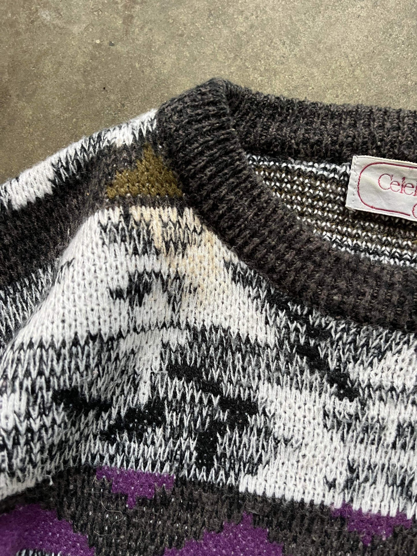 (M) 80’s Pattern Knit