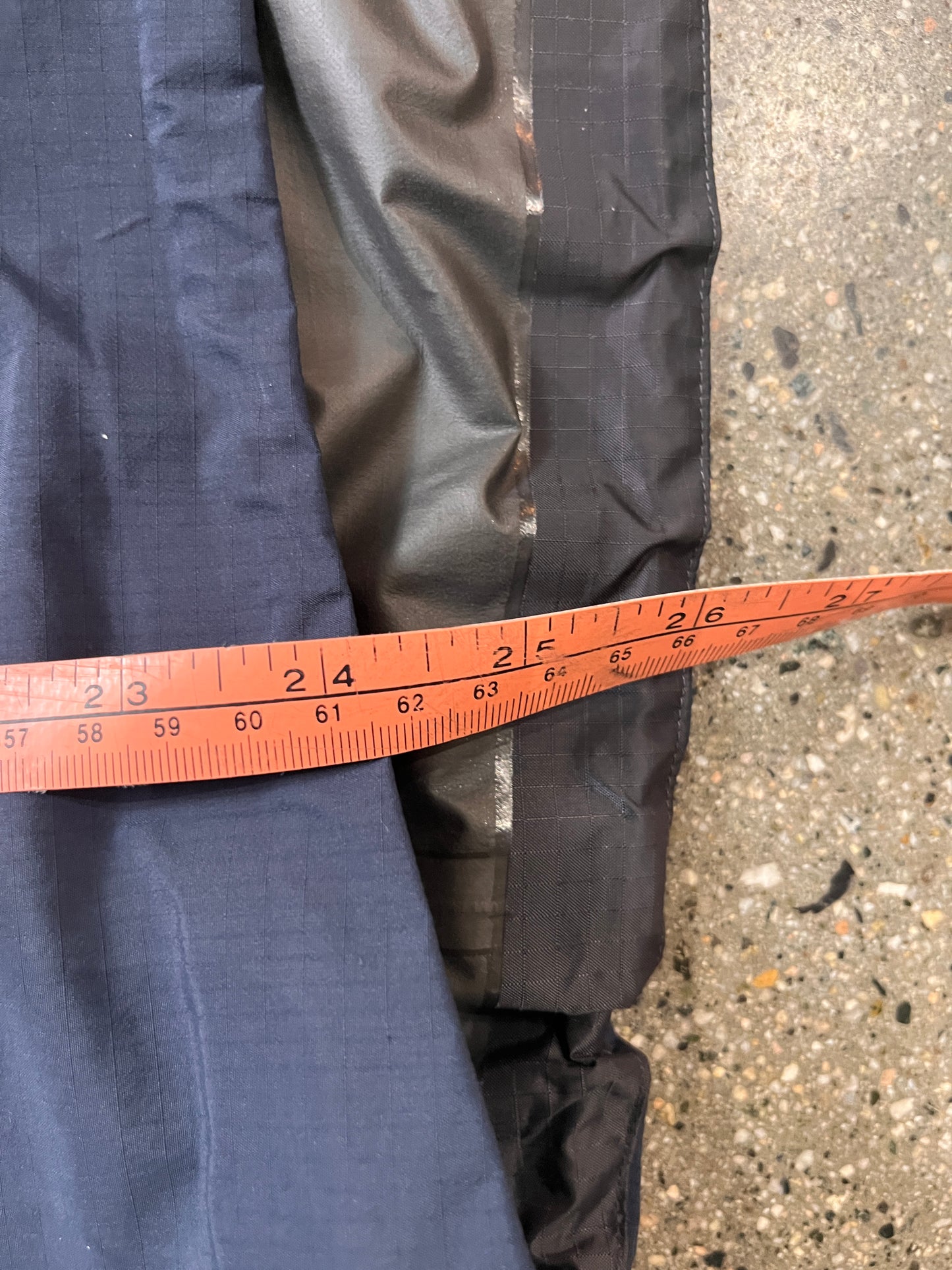 (Womens S) Navy Arcteryx Beta LT