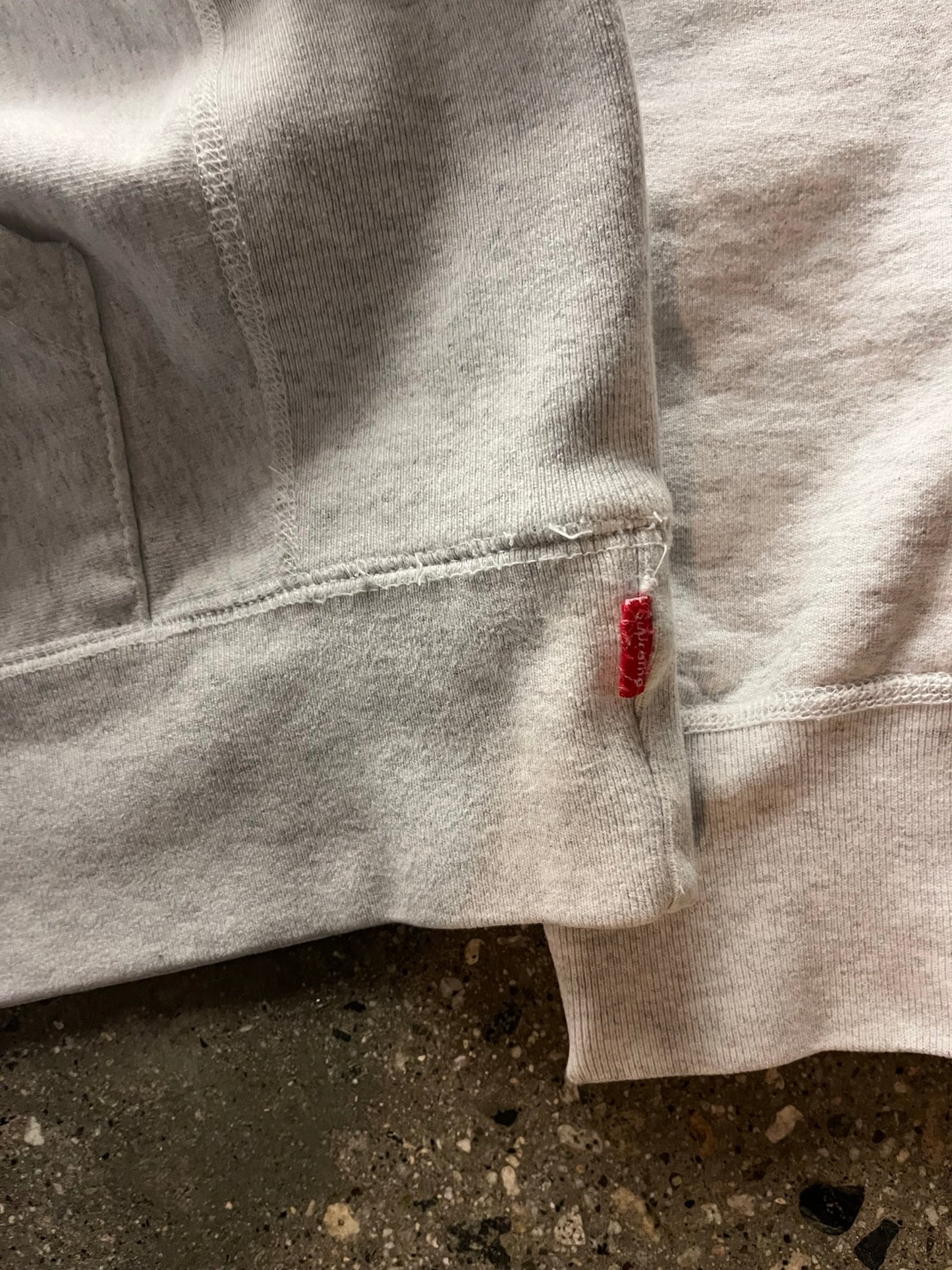 (M) Supreme Arch Hoodie Embossed