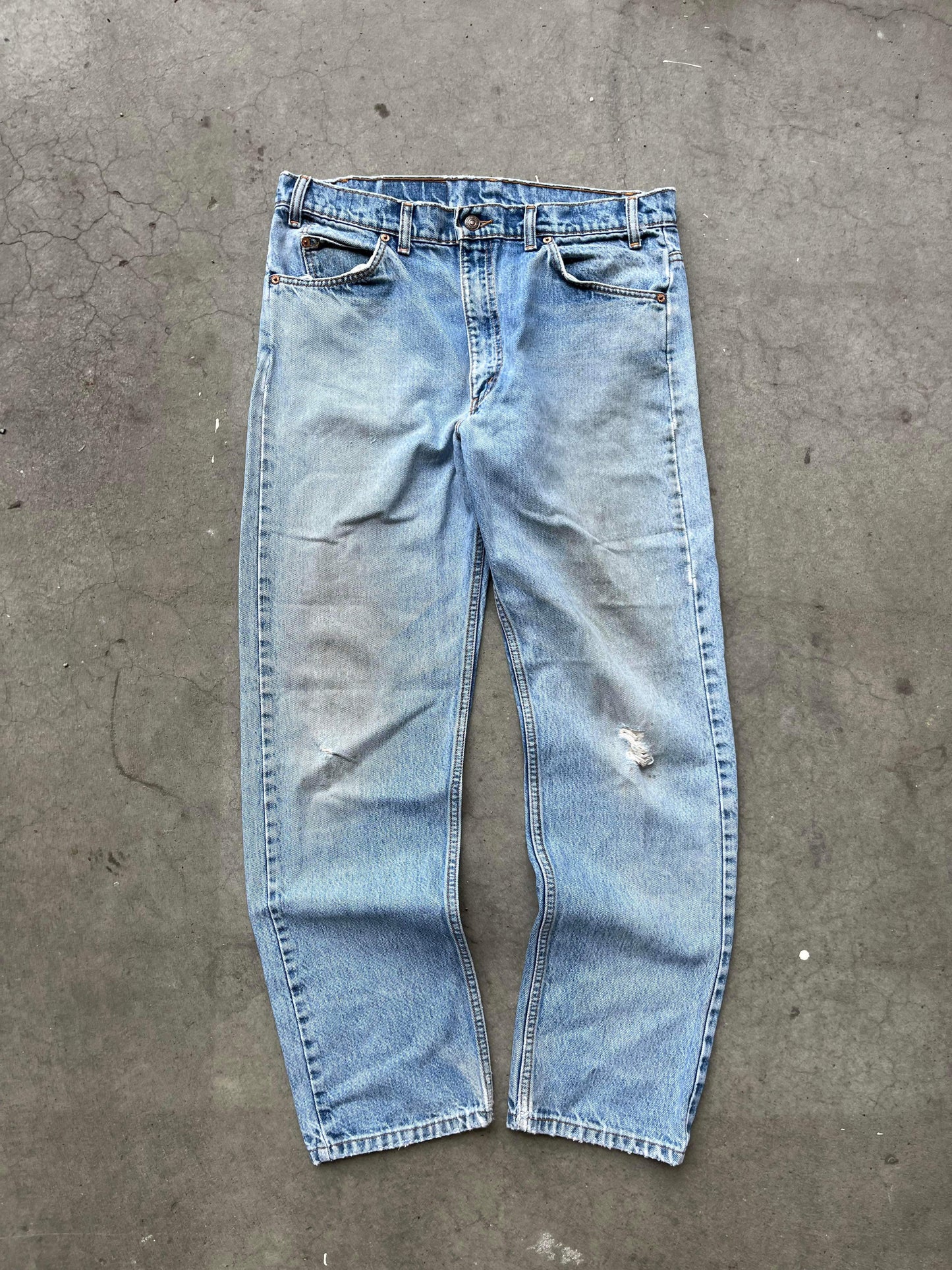 (35”) 90’s Levi Orange Tabs 505