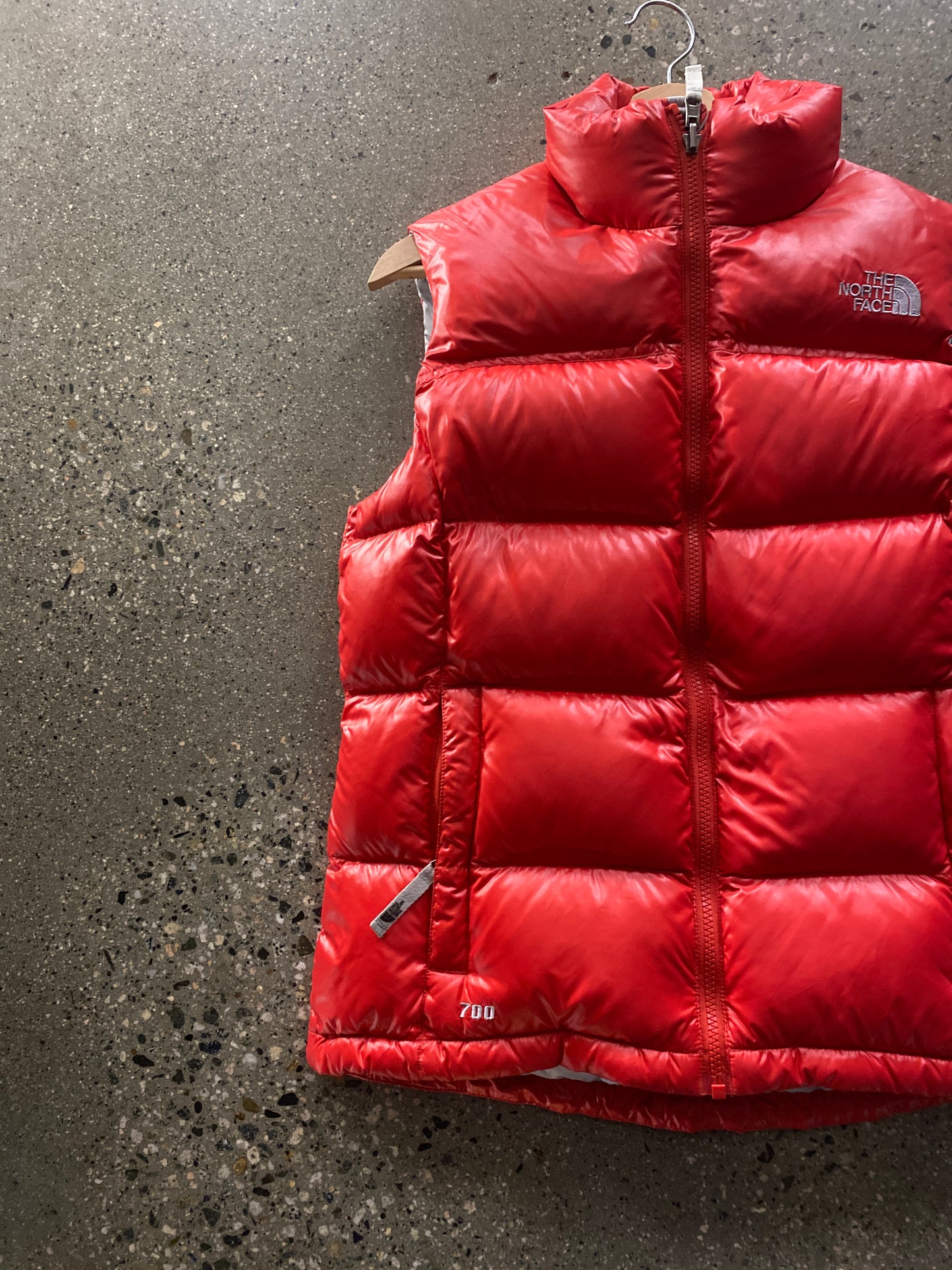 (Womens M) TNF 700 Puffer Vest - Glossy Red