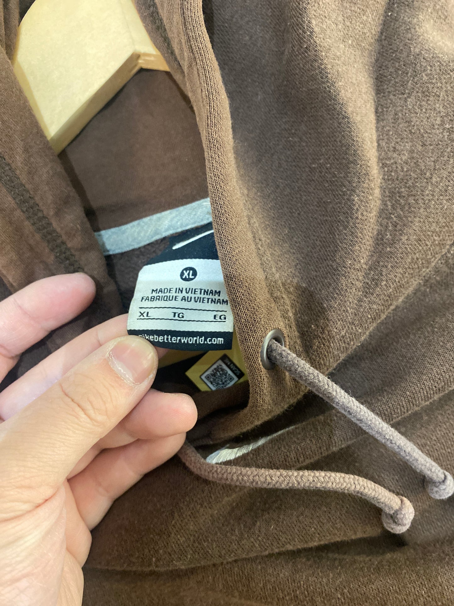 (XL) Nike Brown Center Swoosh Hoodie 2010s