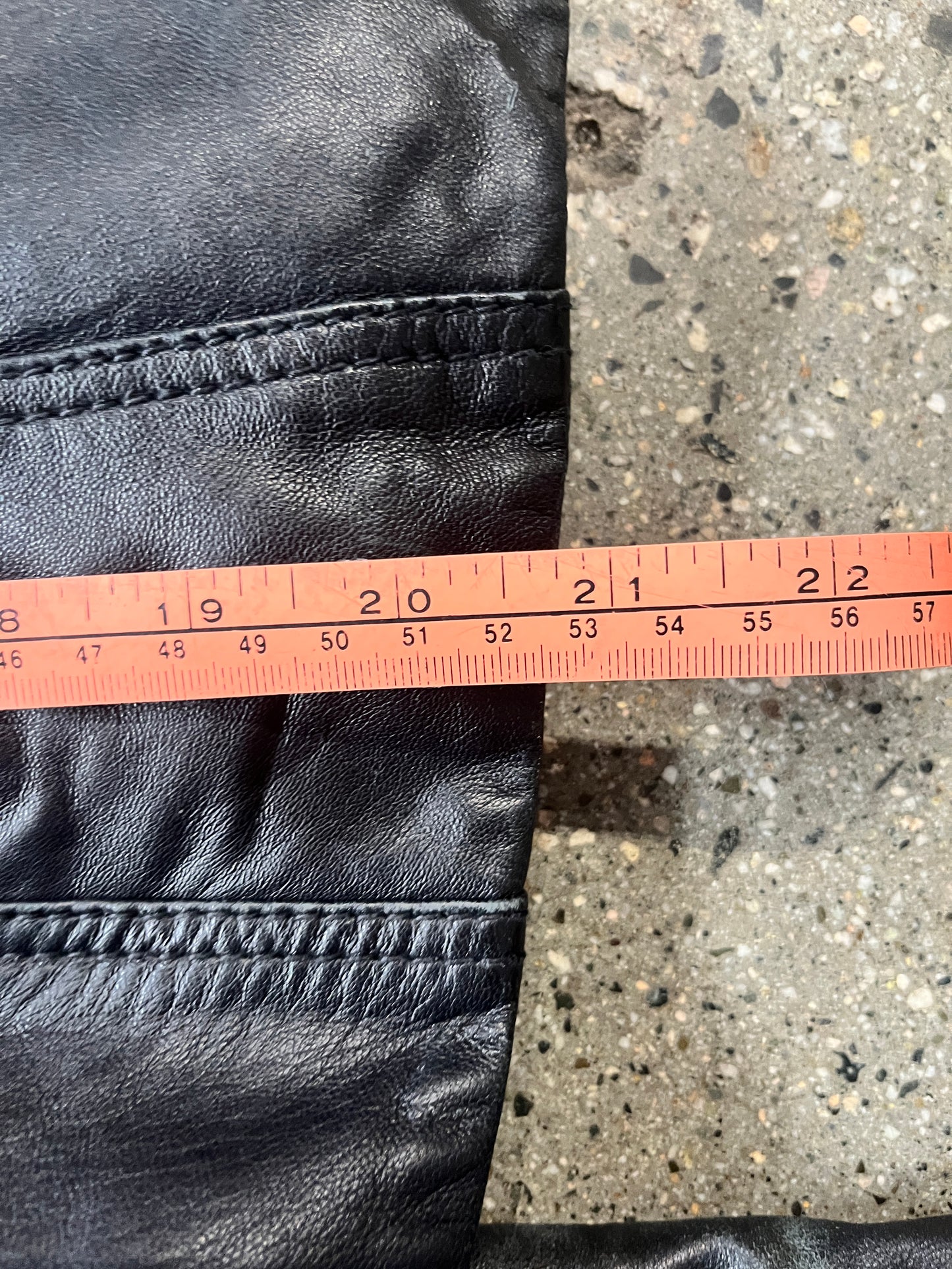 (3XS) Danier Sidezip Leather
