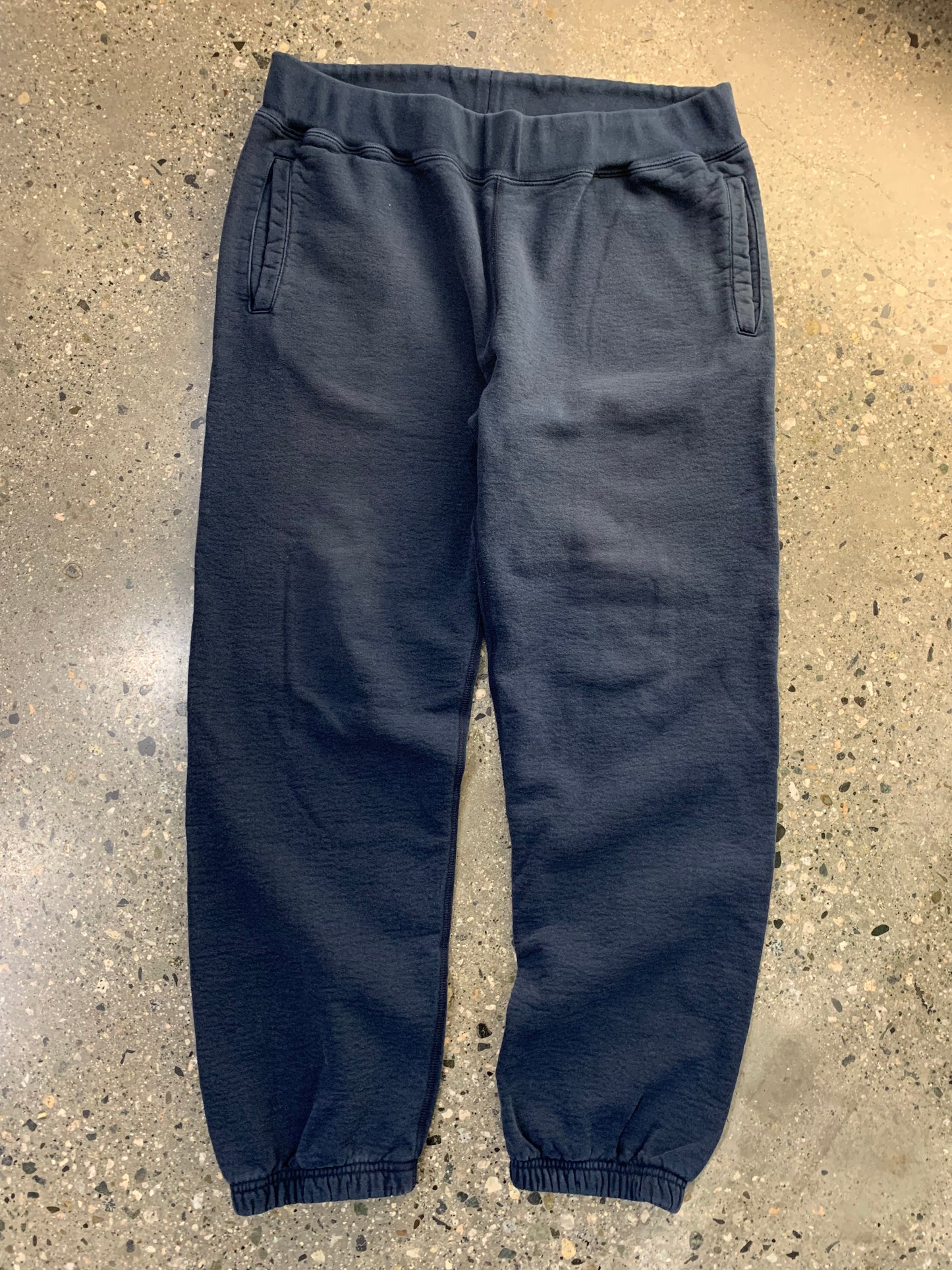 (L) Supreme Script Sweatpants