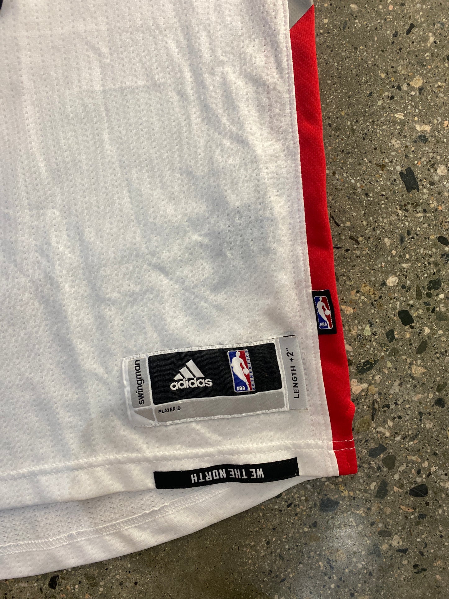 (S/M) Adidas Toronto Raptors Demar Derozan Jersey