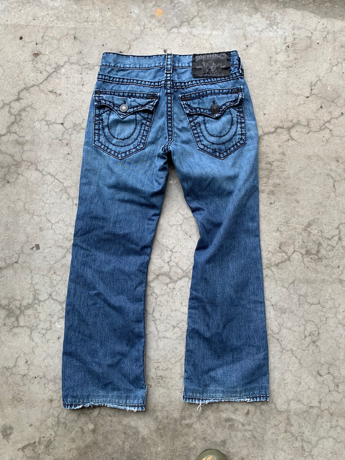 (32”) True Religion Black Stitch Jeans