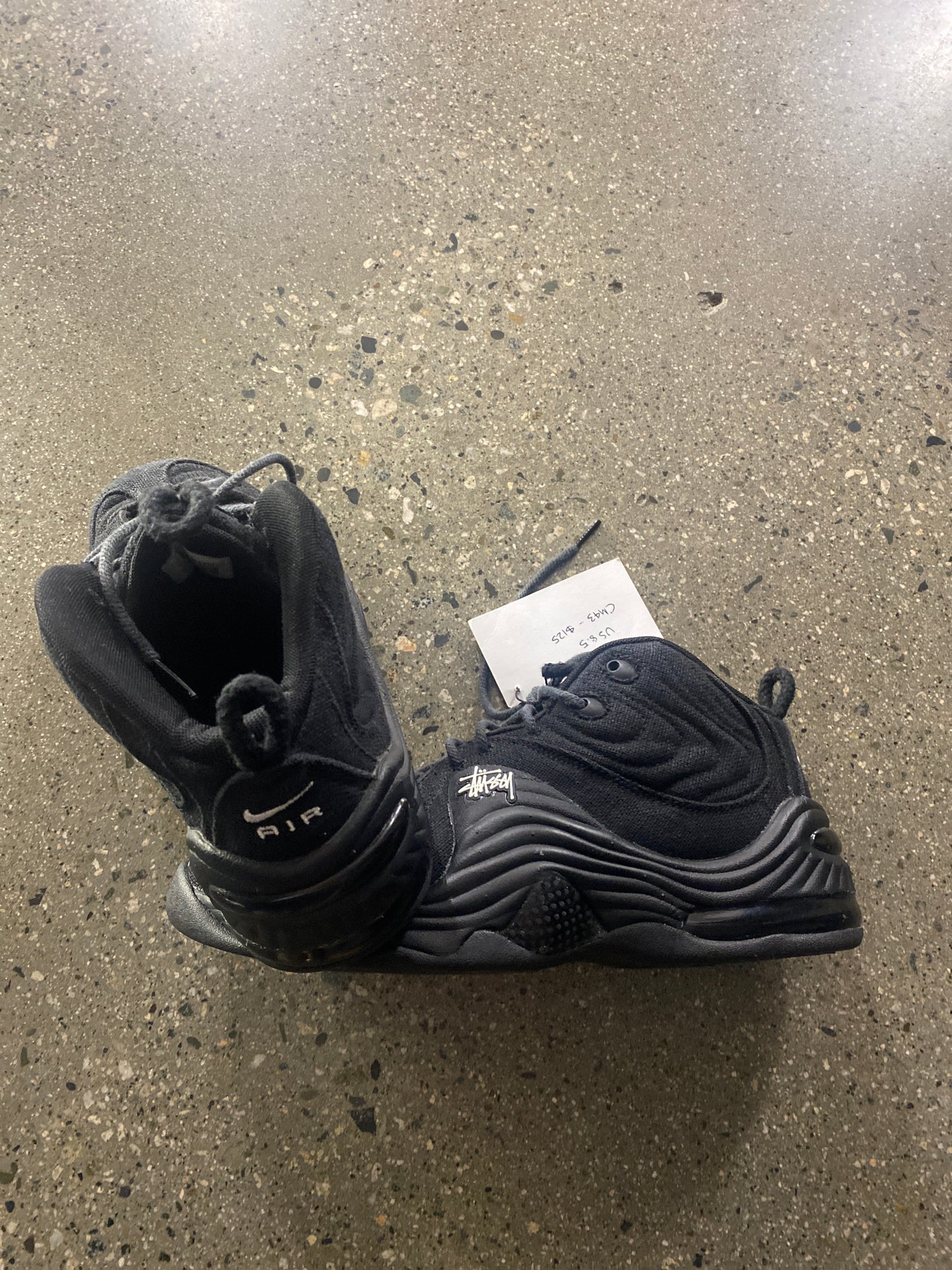 CM43 - US 8.5 Stussy x Nike Air Penny 2