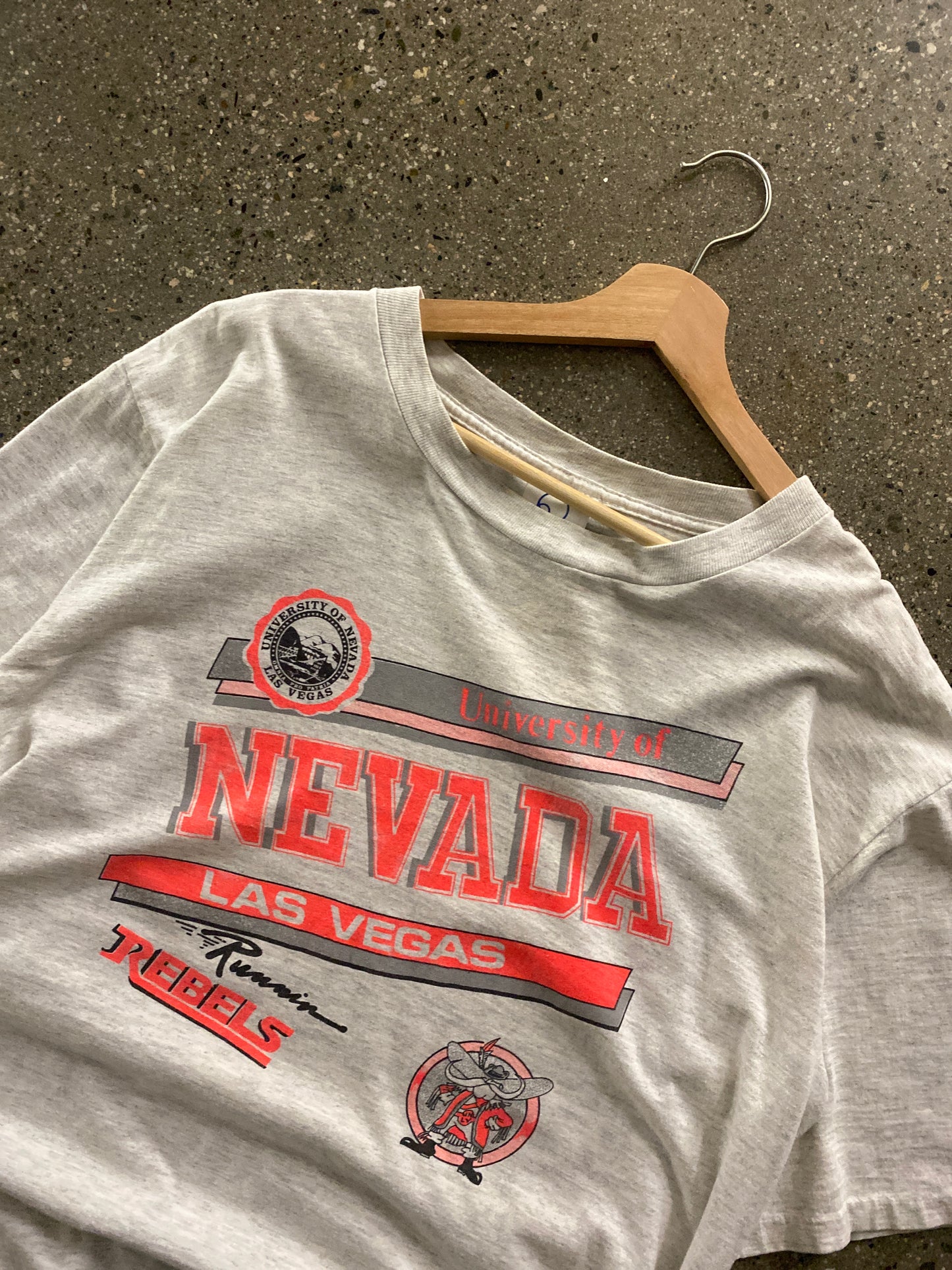 (L) 90s U of Nevada Tee